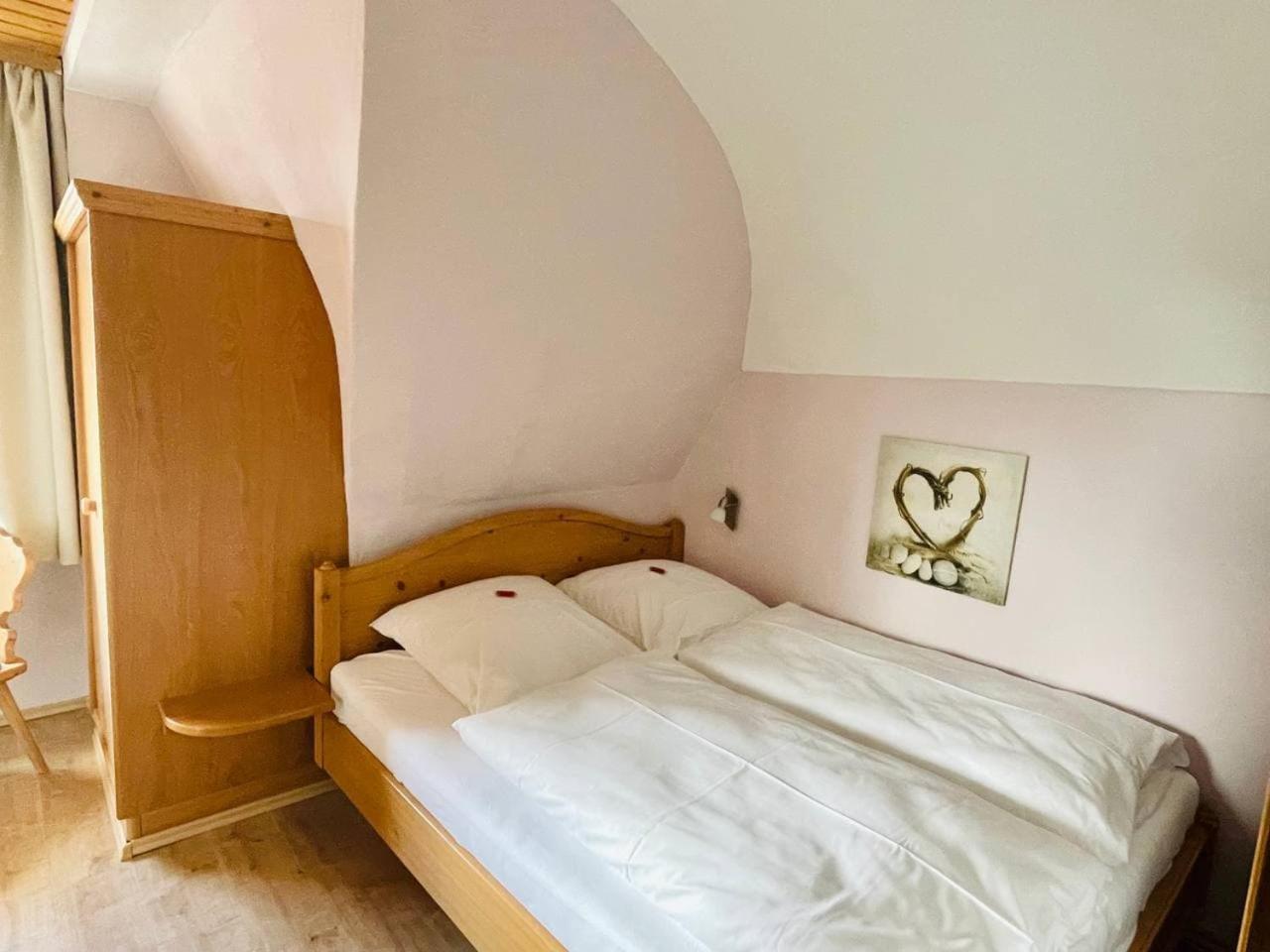 Bayerischer Hof - Property Image 112