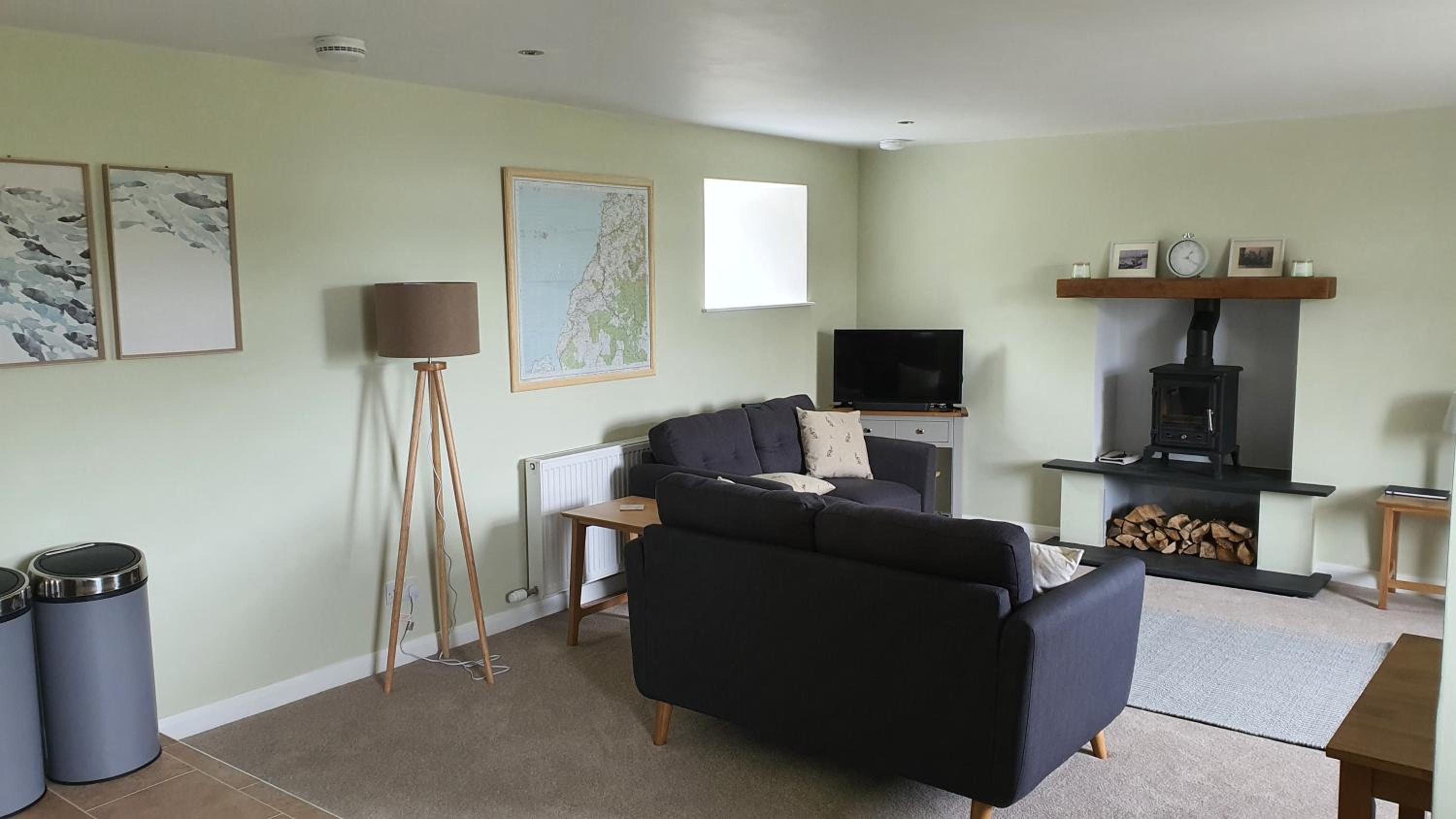 Dairy Cottage with sea views view 4
