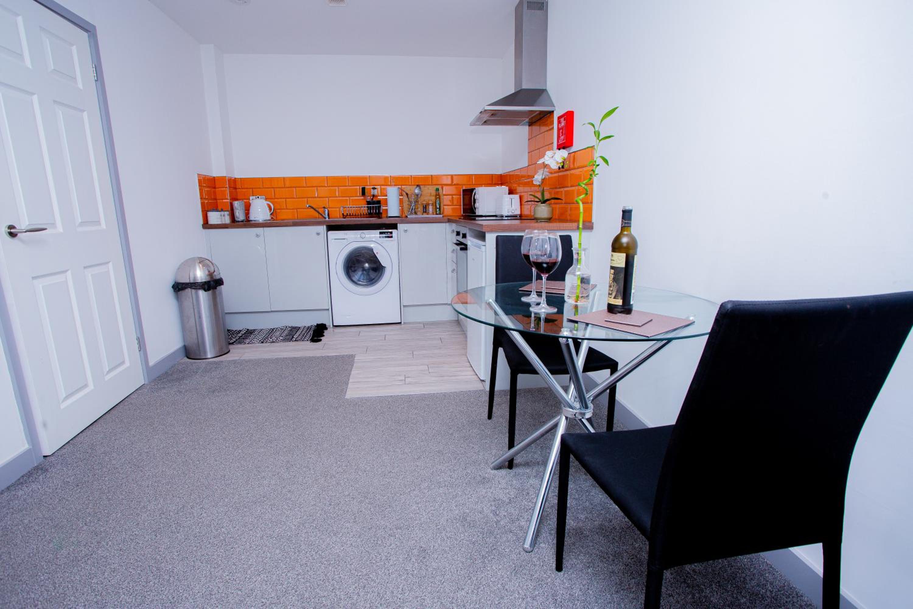 Cosy Executive City Apartment view 4