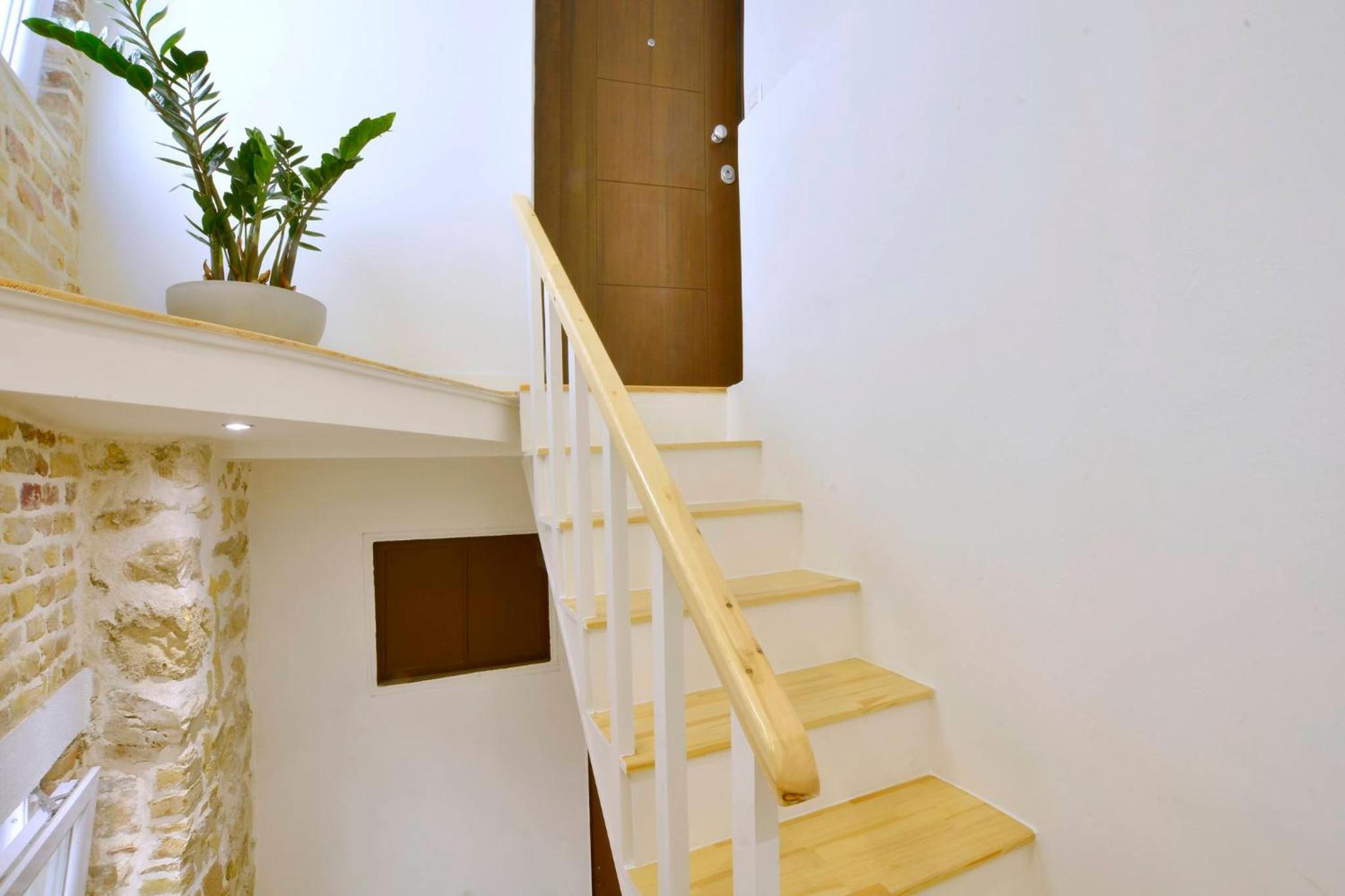 NV LUXURY RESIDENCE view 3