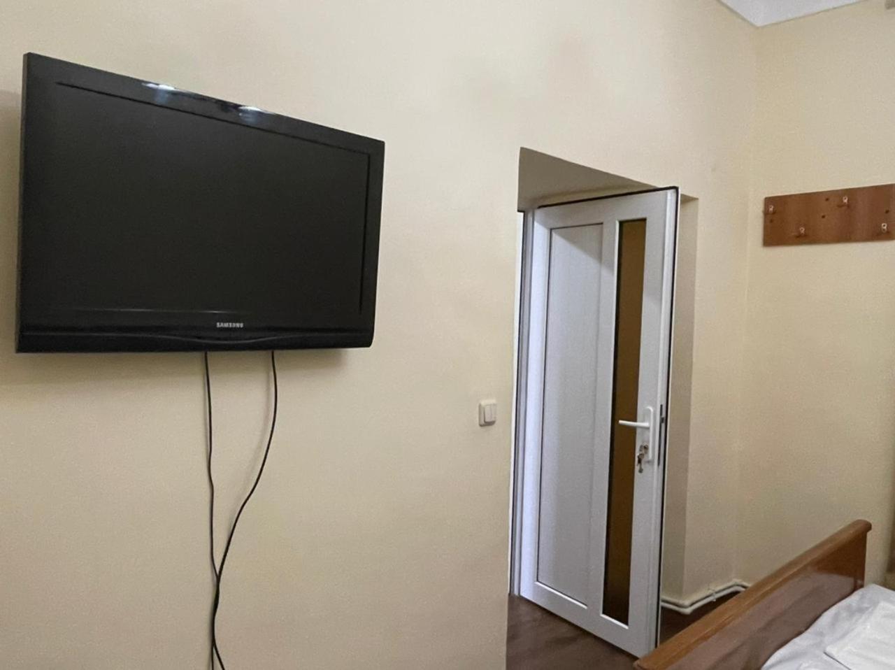 Adamyan 11 hotel