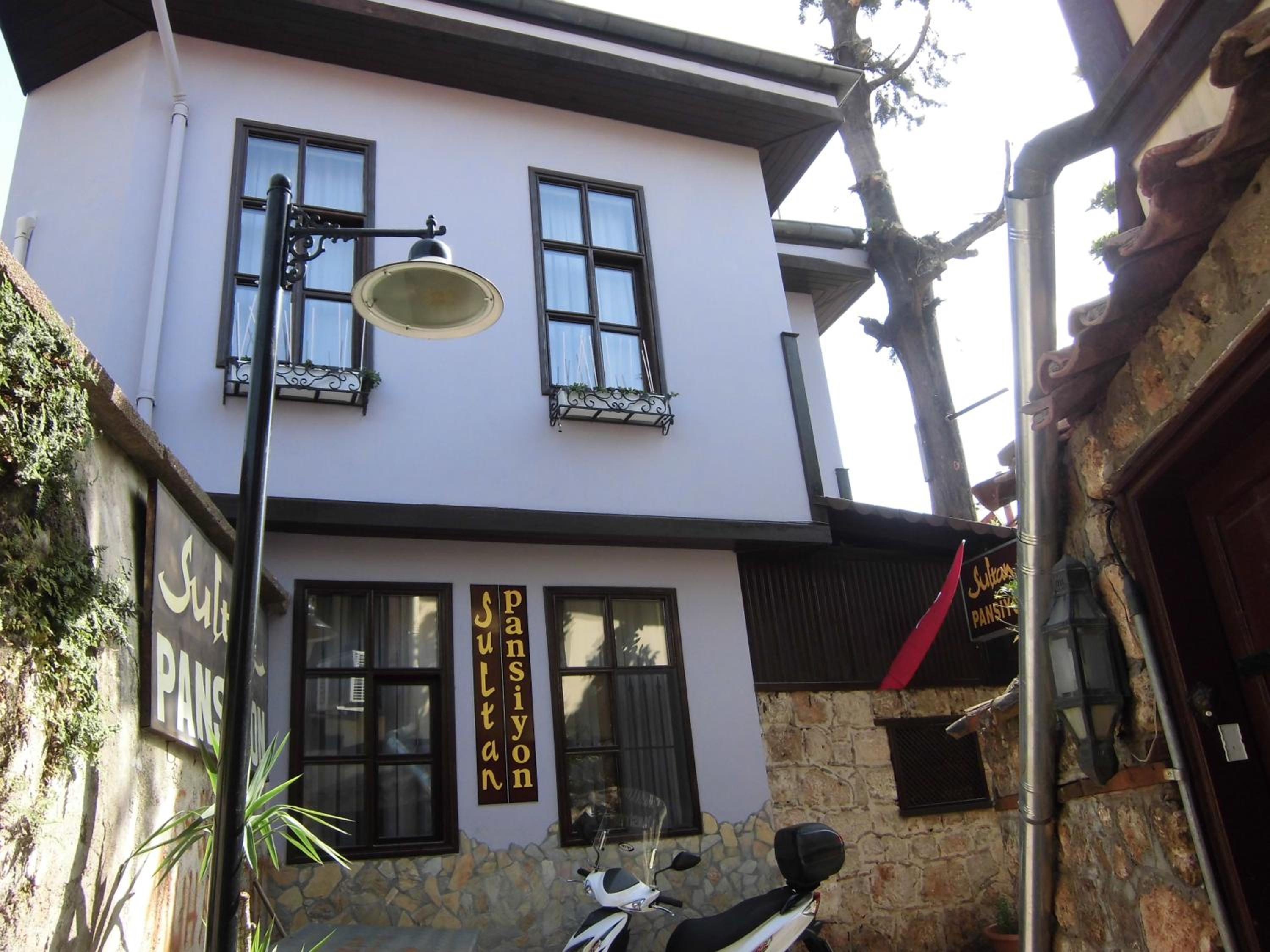 Sultan Pension - Image 22