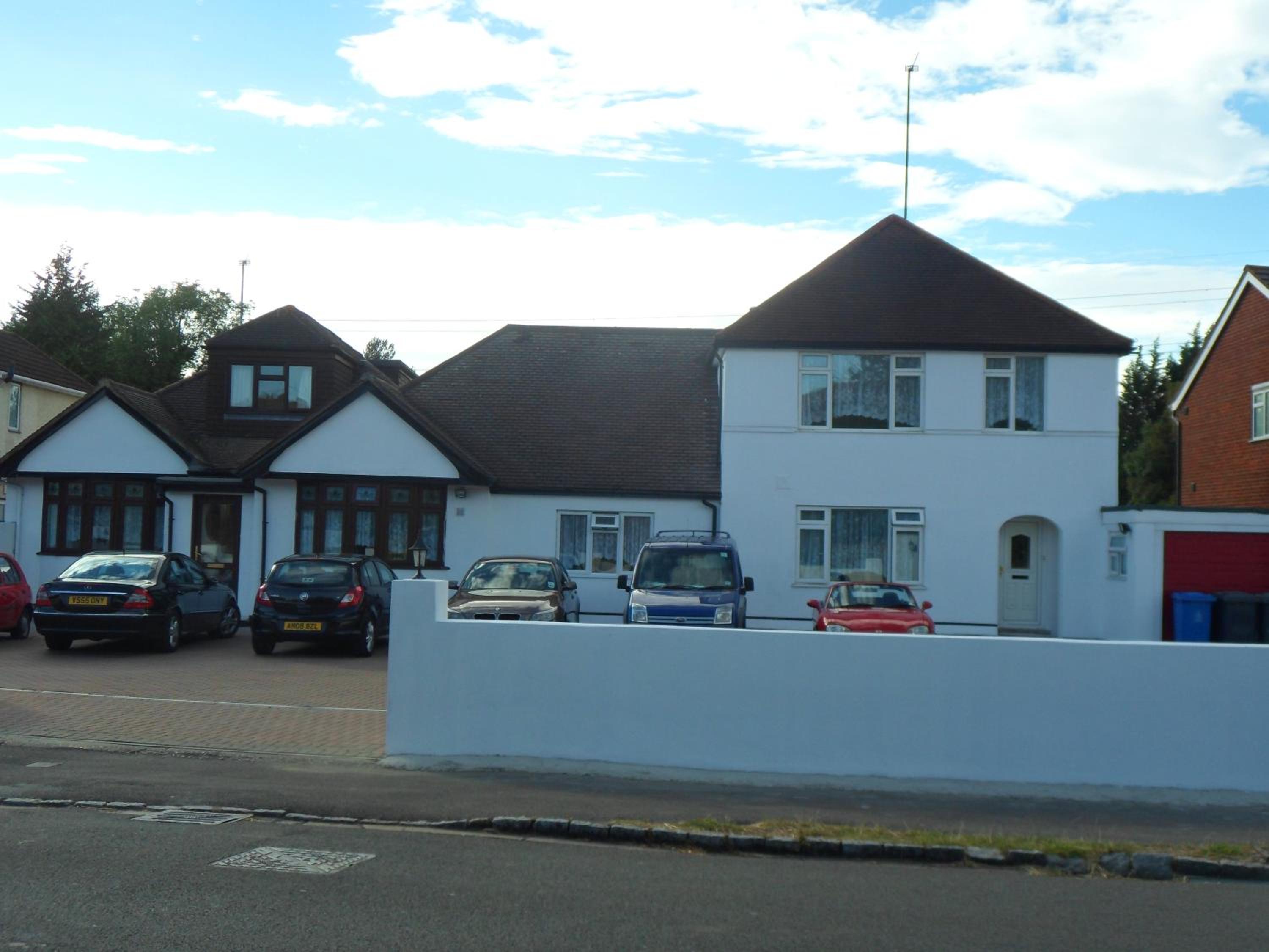 London Heathrow Guesthouse view 3