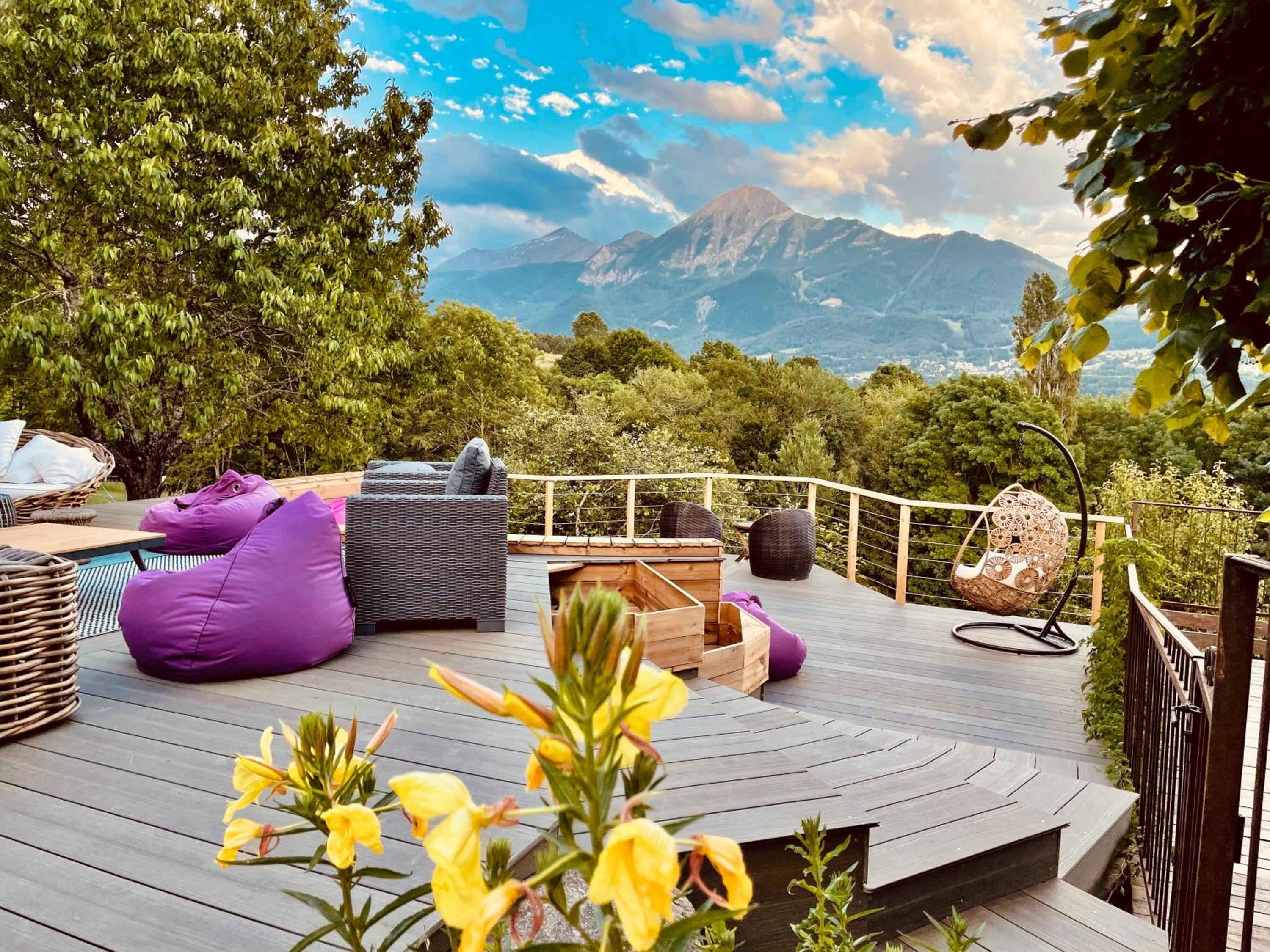 Chambre d'Hôtes La Grange des Ecrins view 2