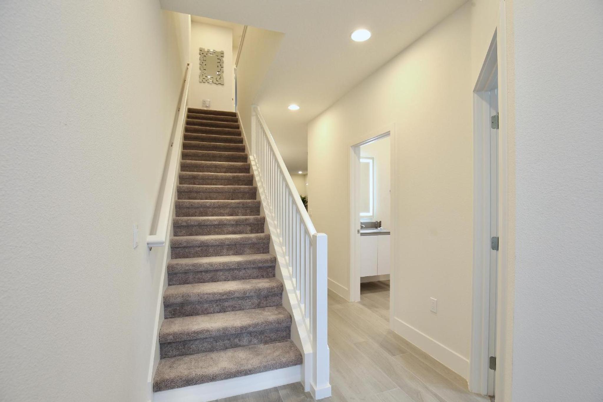 Amazing 3 bedroomloft townhouse in Hidden Forest, with private pool!