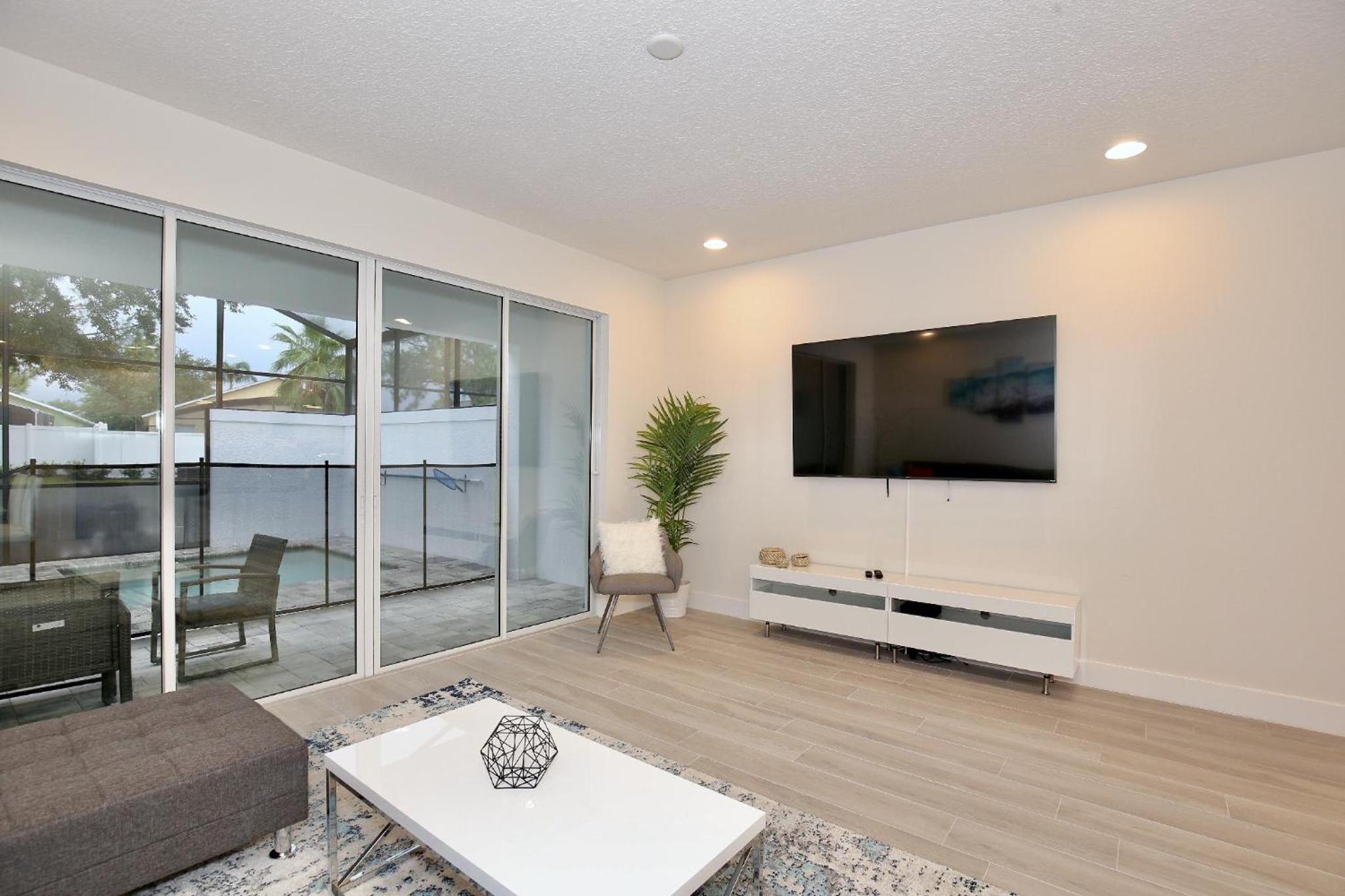 Amazing 3 bedroomloft townhouse in Hidden Forest, with private pool!