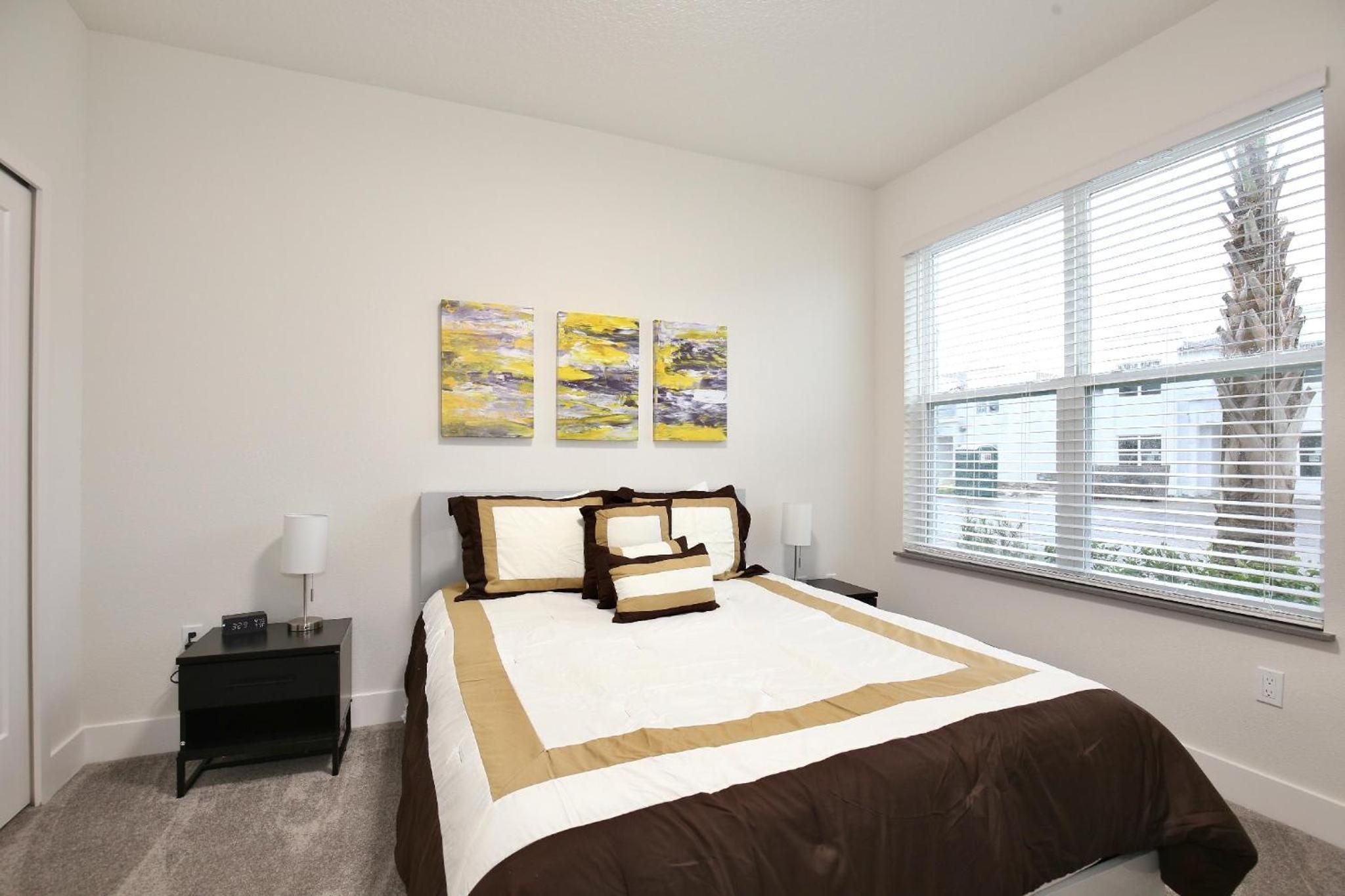 Amazing 3 bedroomloft townhouse in Hidden Forest, with private pool!