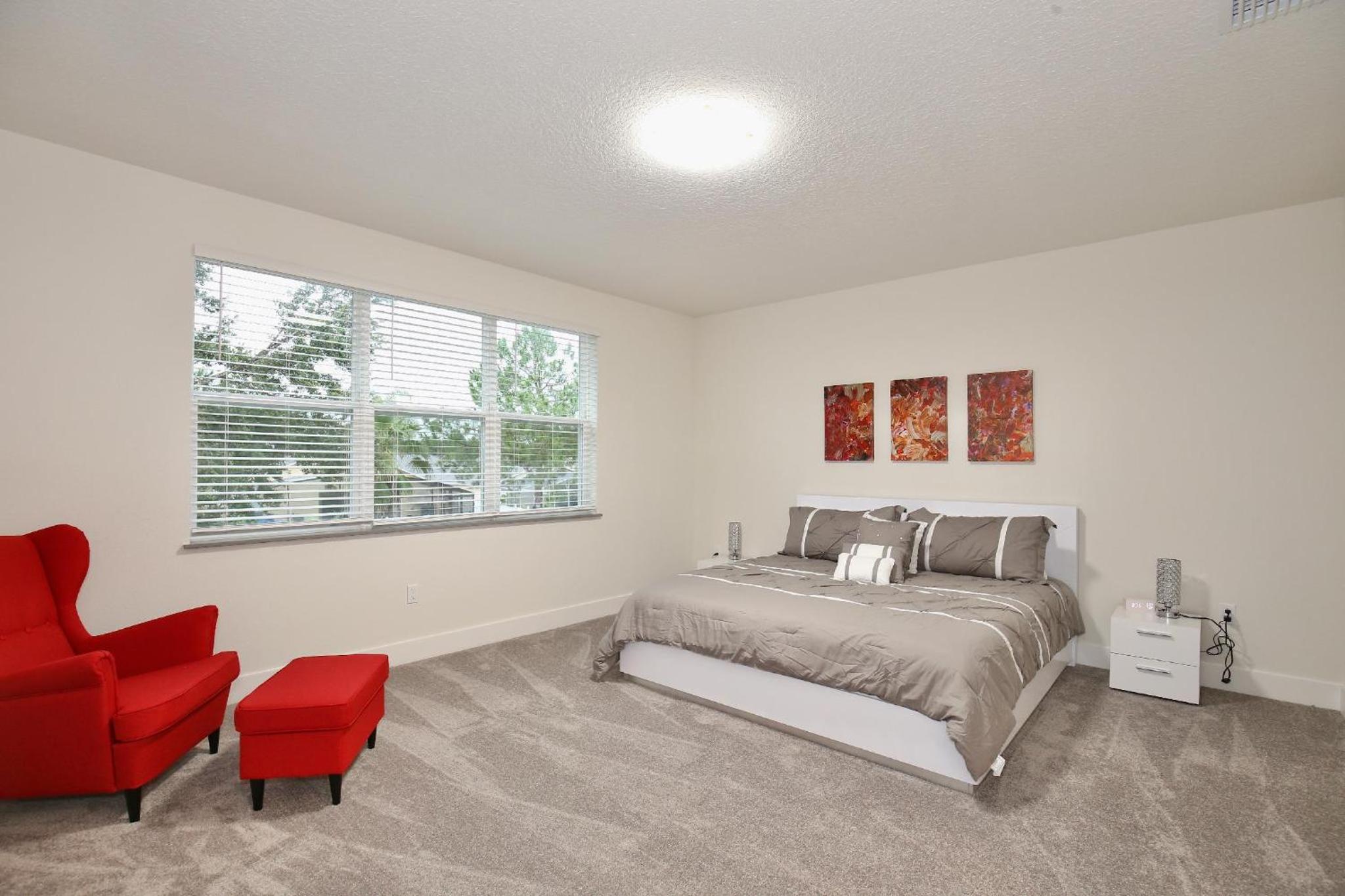 Amazing 3 bedroomloft townhouse in Hidden Forest, with private pool!