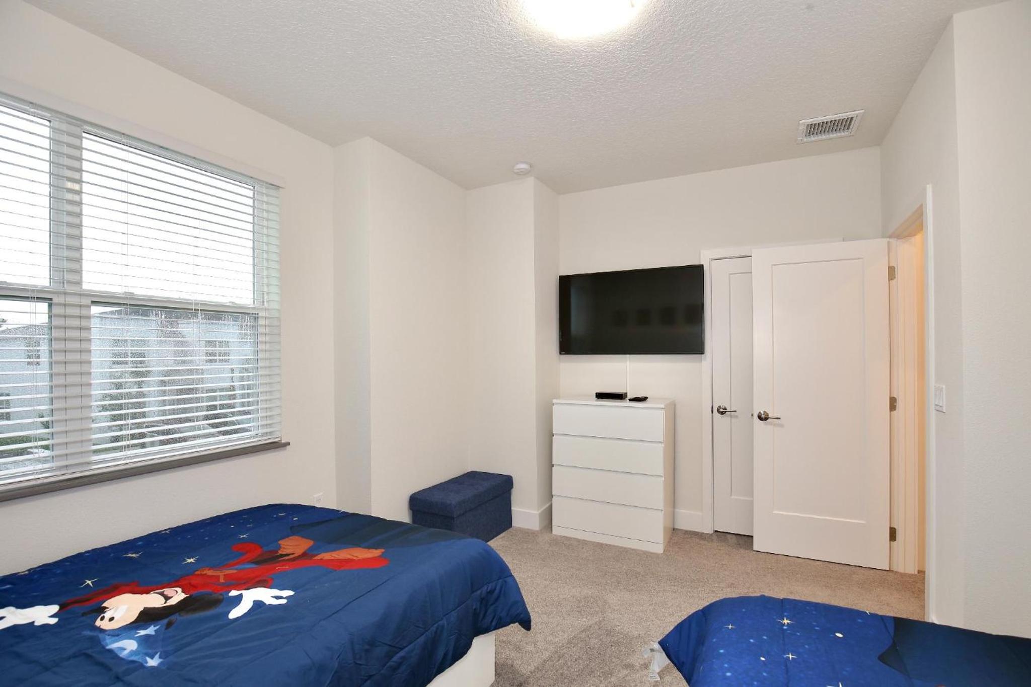 Amazing 3 bedroomloft townhouse in Hidden Forest, with private pool!