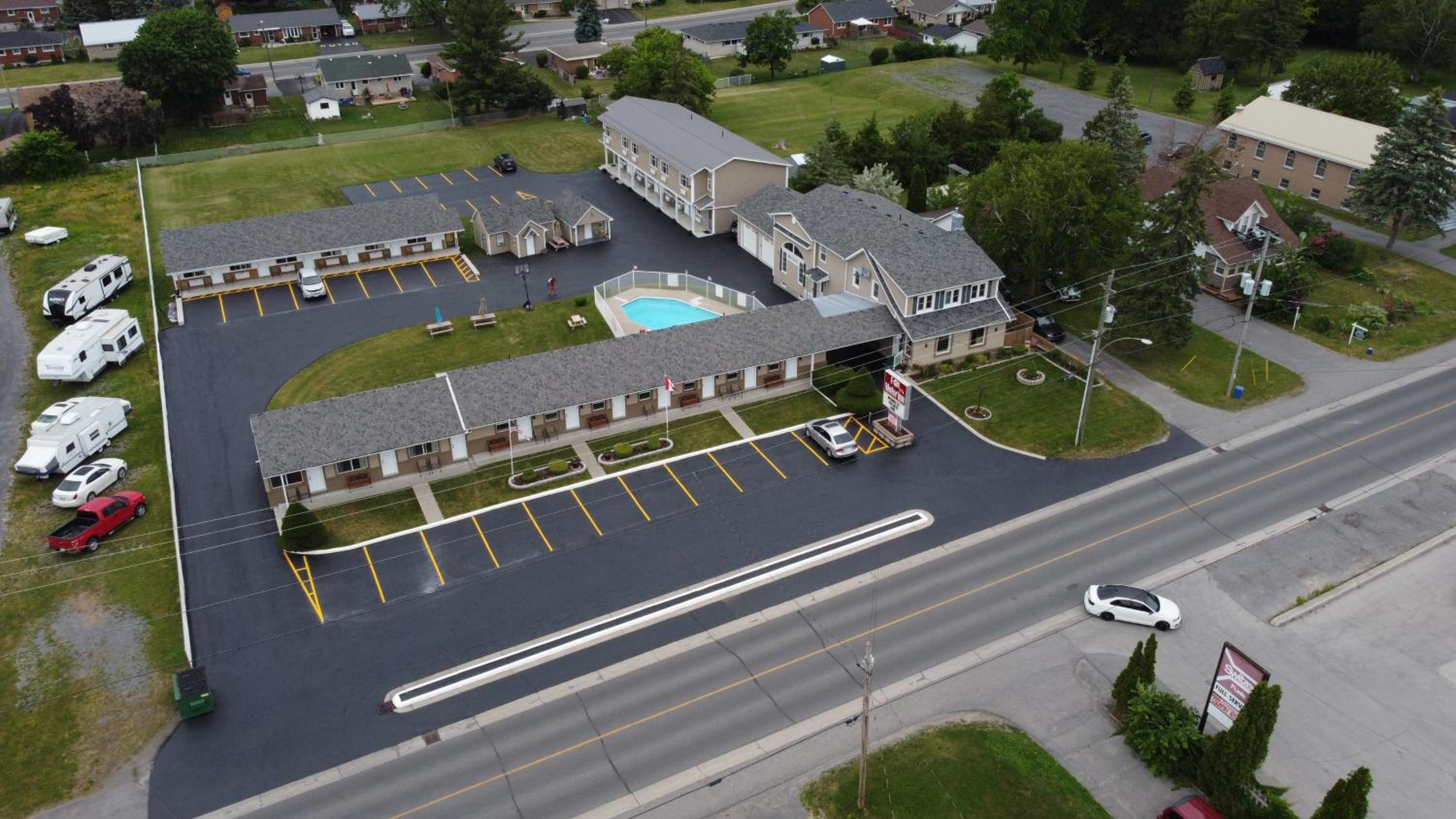 Fox Motor Inn