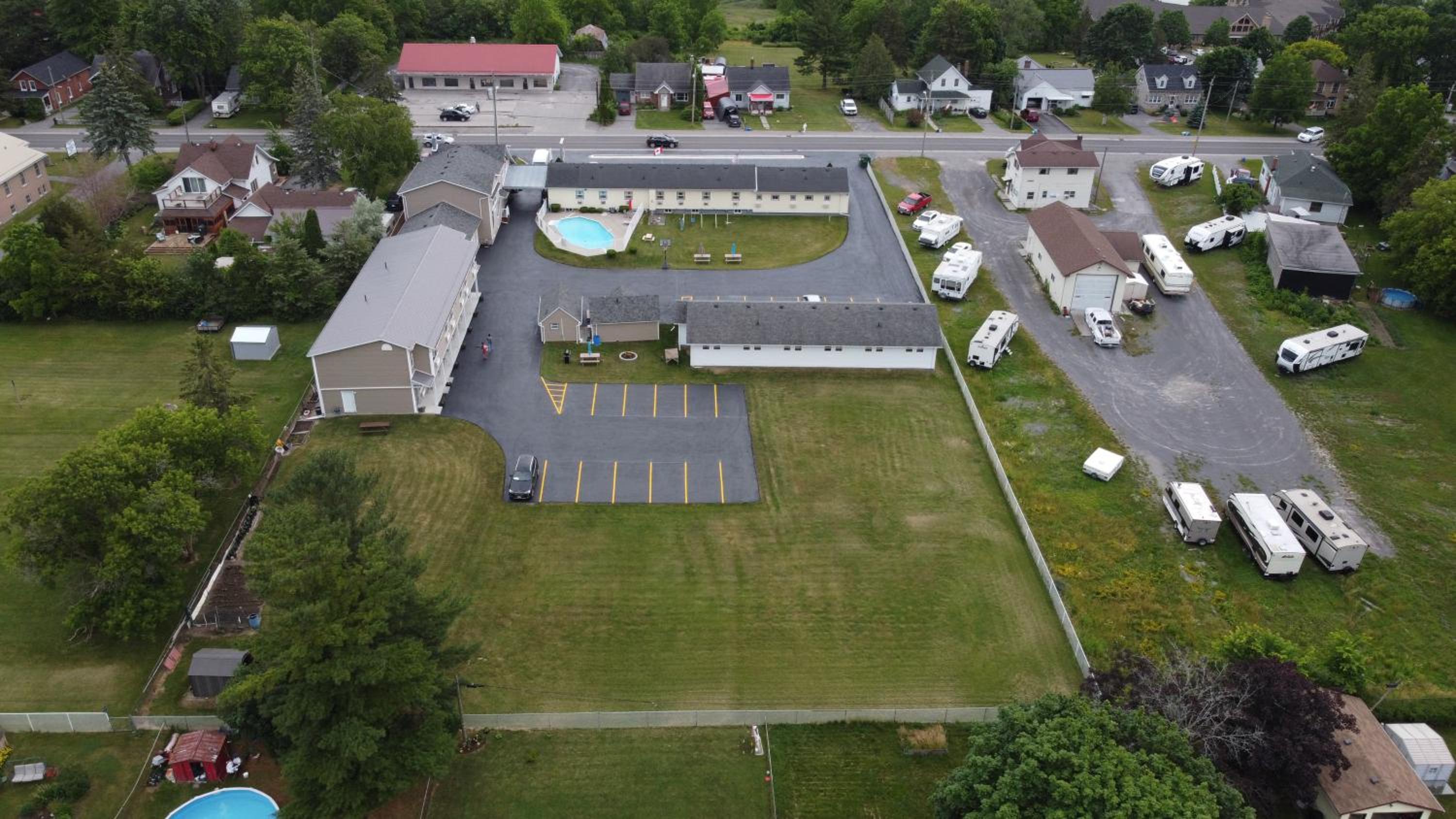 Fox Motor Inn
