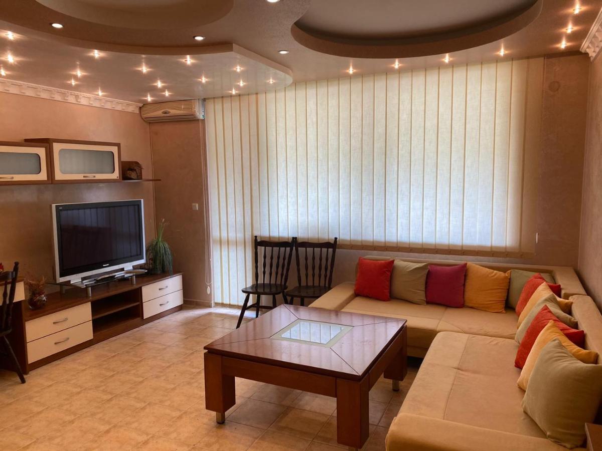 2 Room Family Apartment with Garden View (2 min. away from the Sea) view 2
