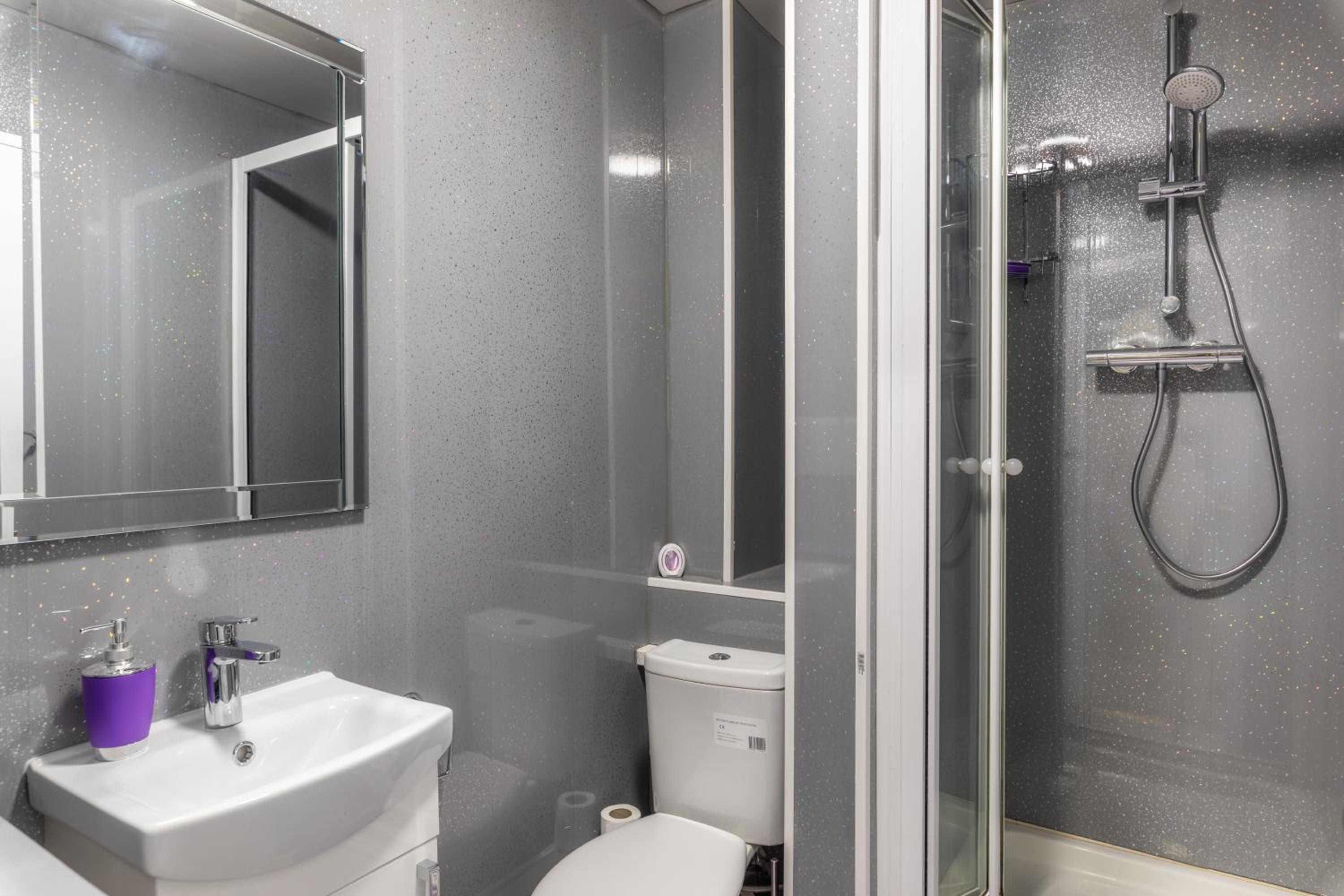 Sunderland City Centre Apartments free parking and Wi-Fi view 4
