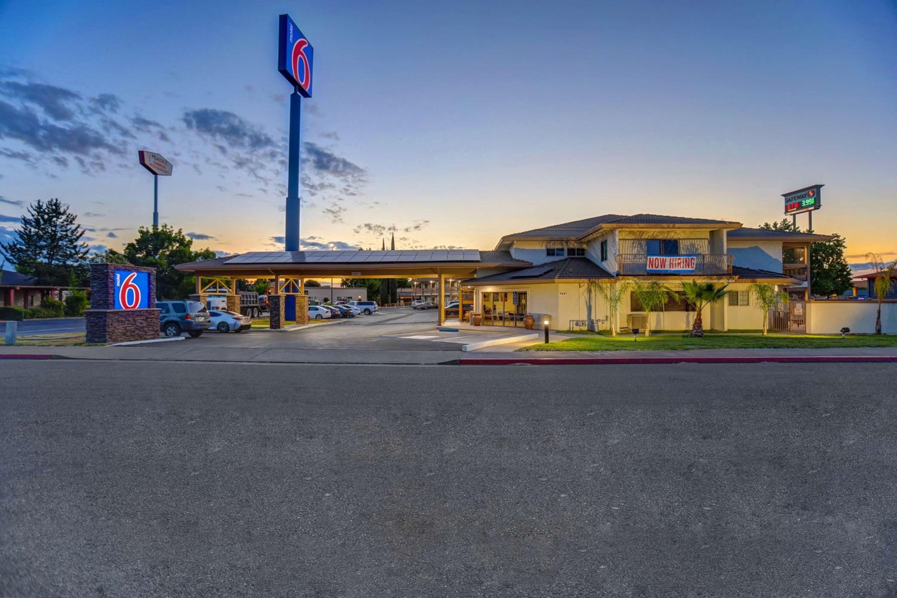 Motel 6-Anderson, CA - Redding Airport