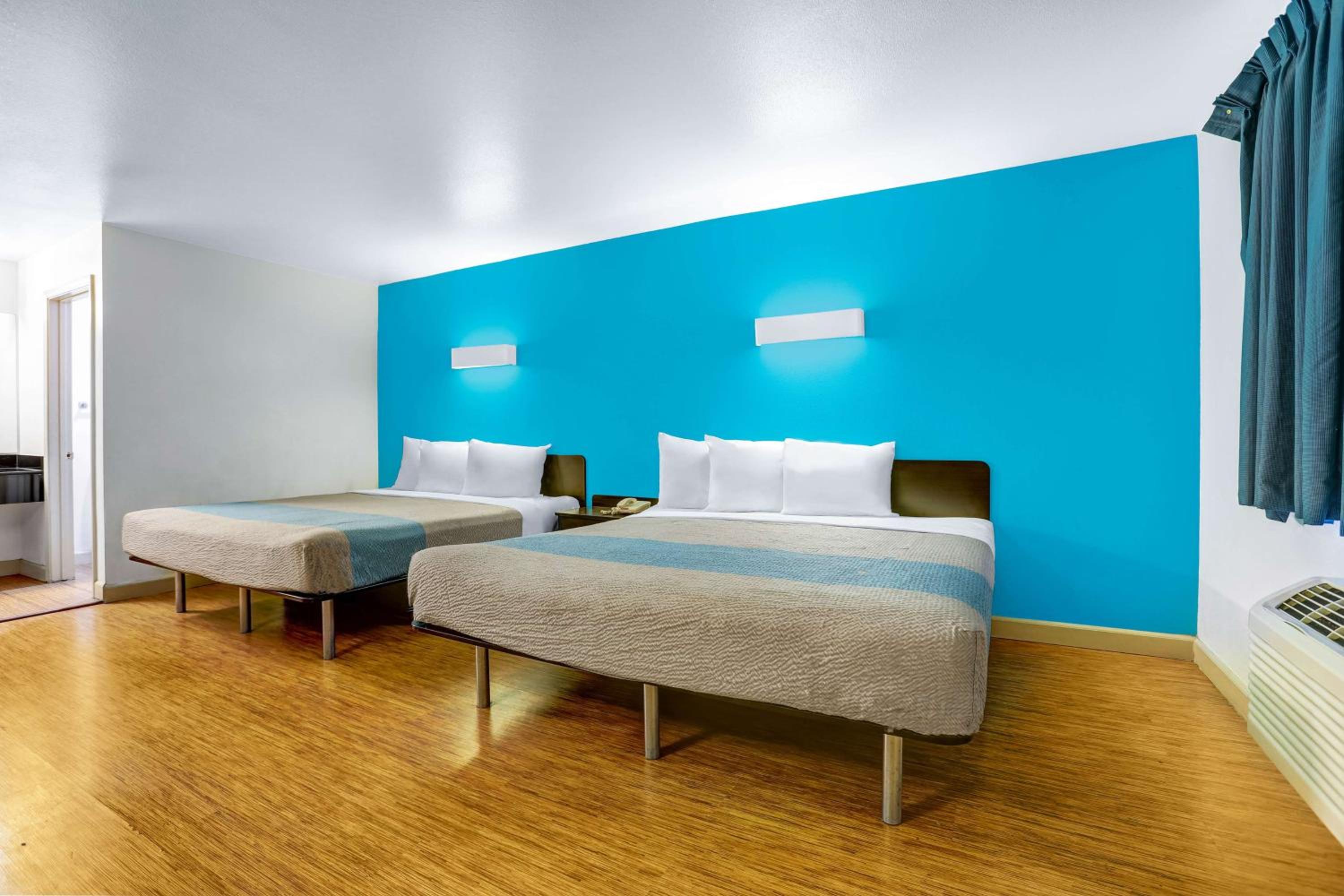 Motel 6-Anderson, CA - Redding Airport