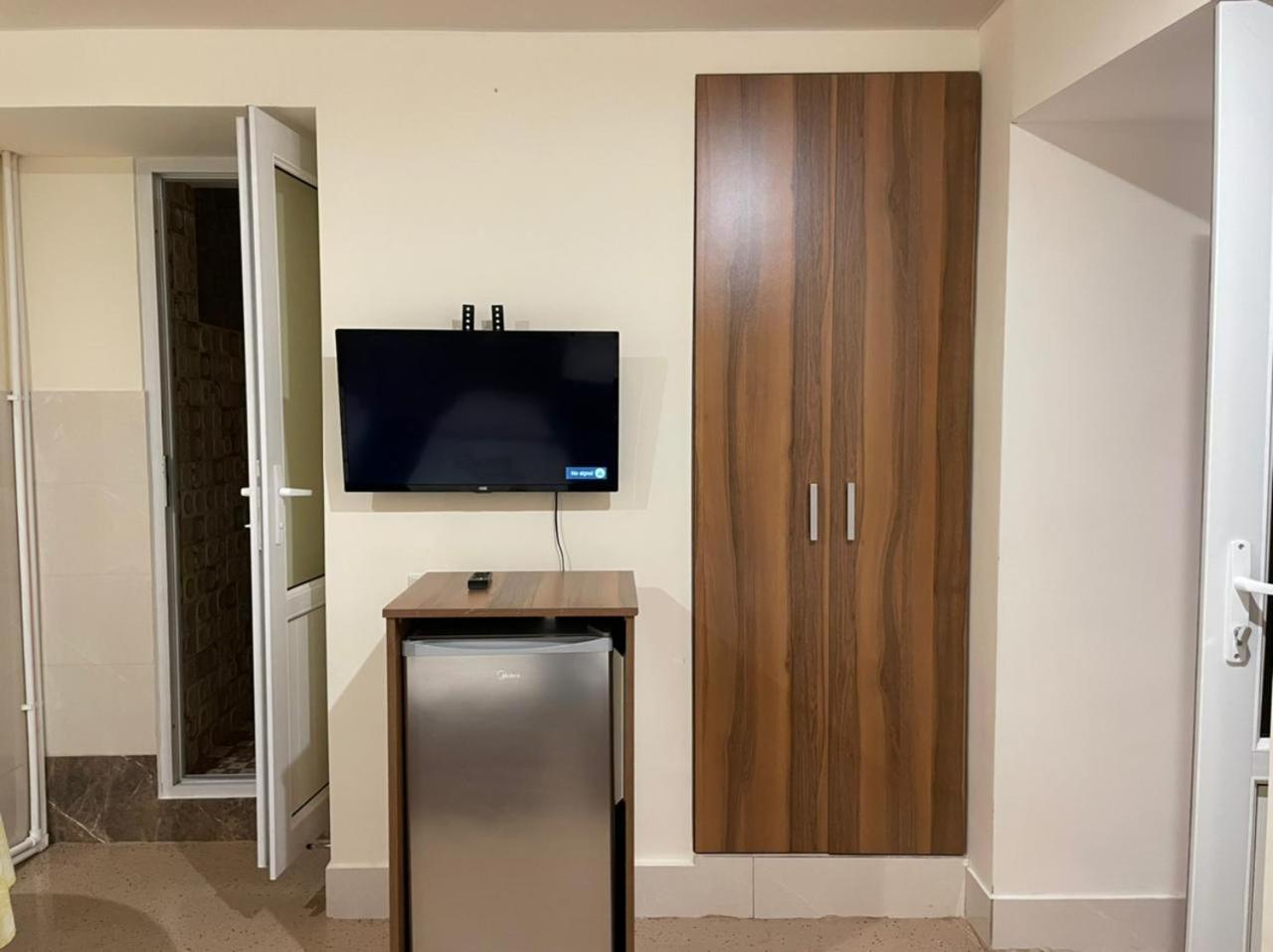 Adamyan 11 hotel