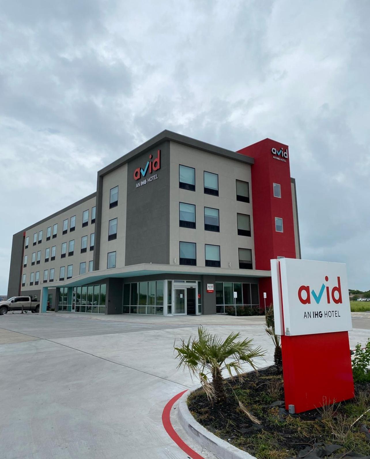 Hotel AVID Hotels Corpus Christi - Portland, an IHG Hotel - Image 1