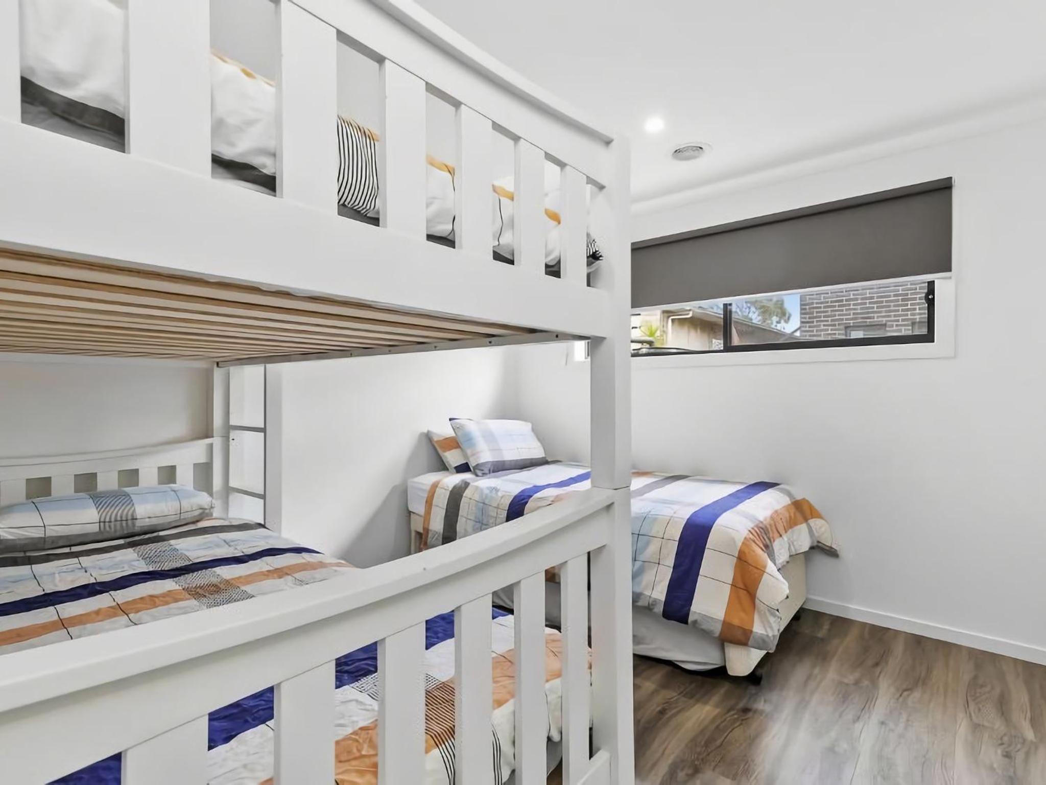 Central Beach House 52a