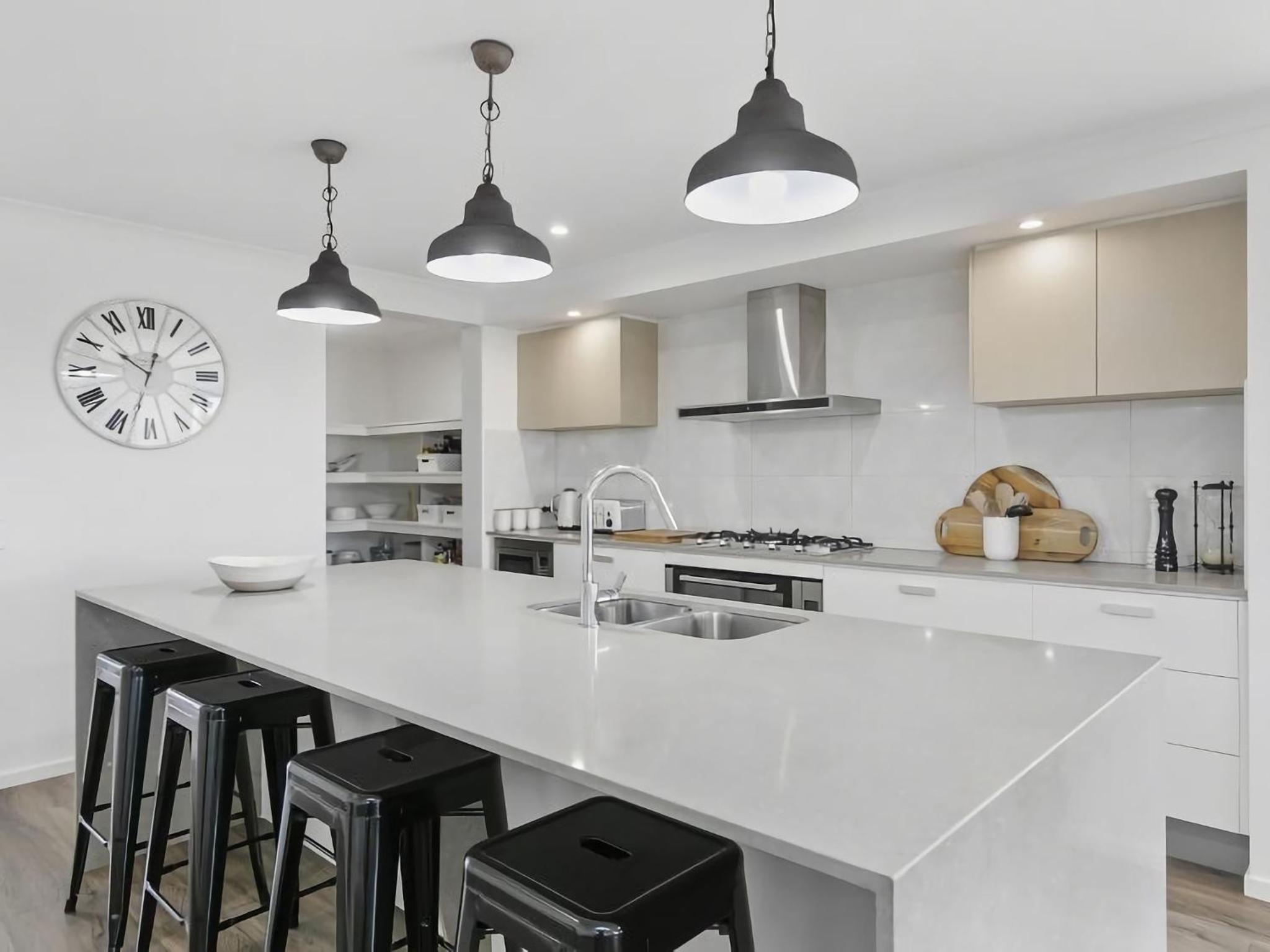 Central Beach House 52a