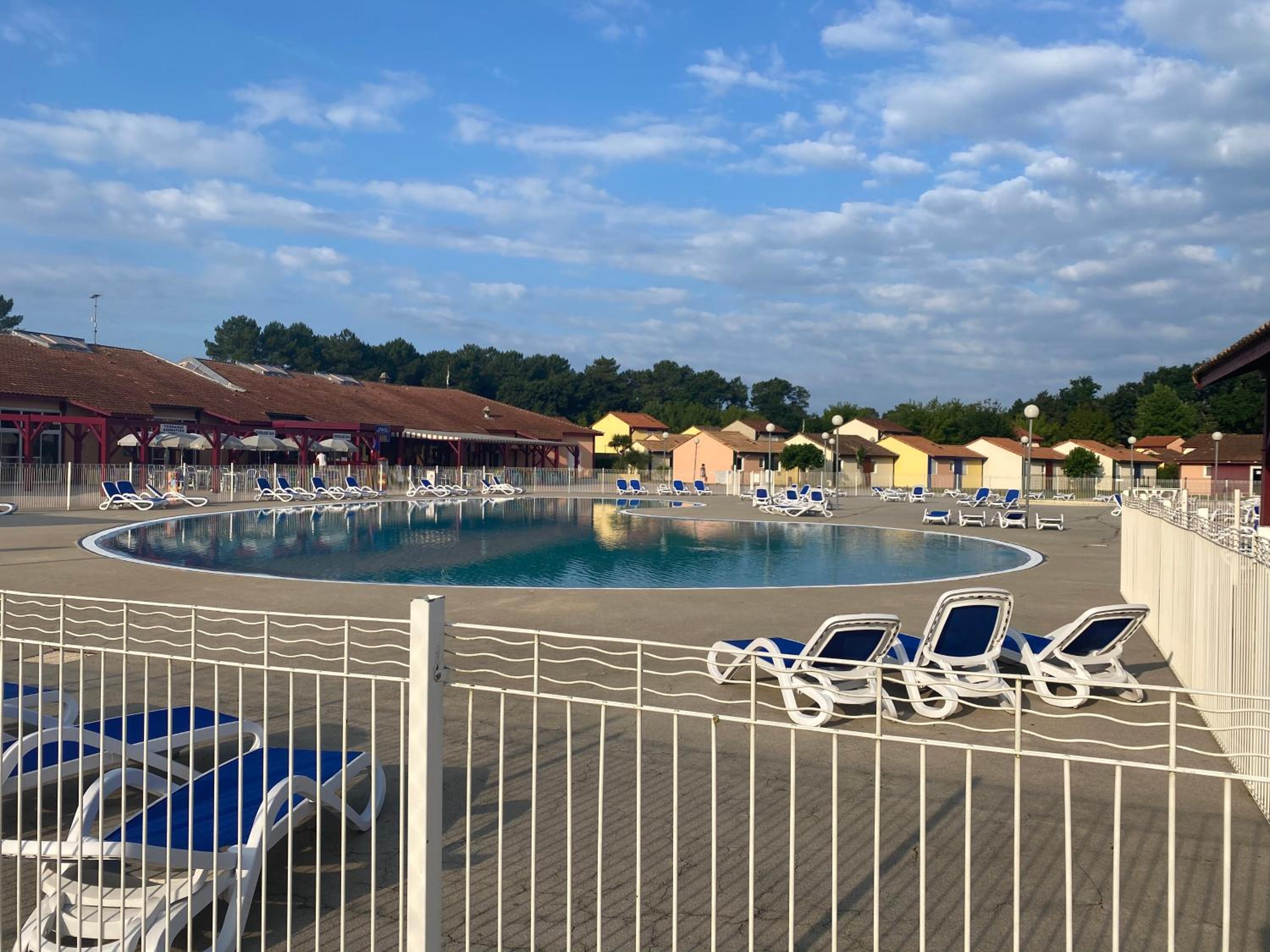 Appart pour 4 à 6 pers Les résidences du lac Soustons plage Piscine proche golf océan