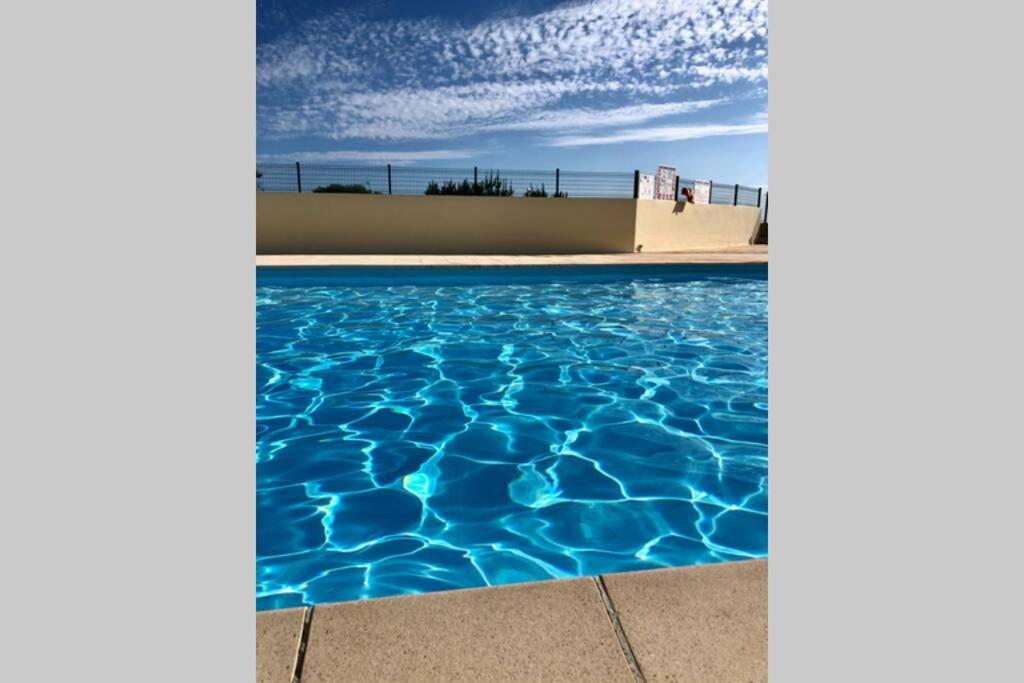 Charmant studio à 400m de la plage avec piscine view 4