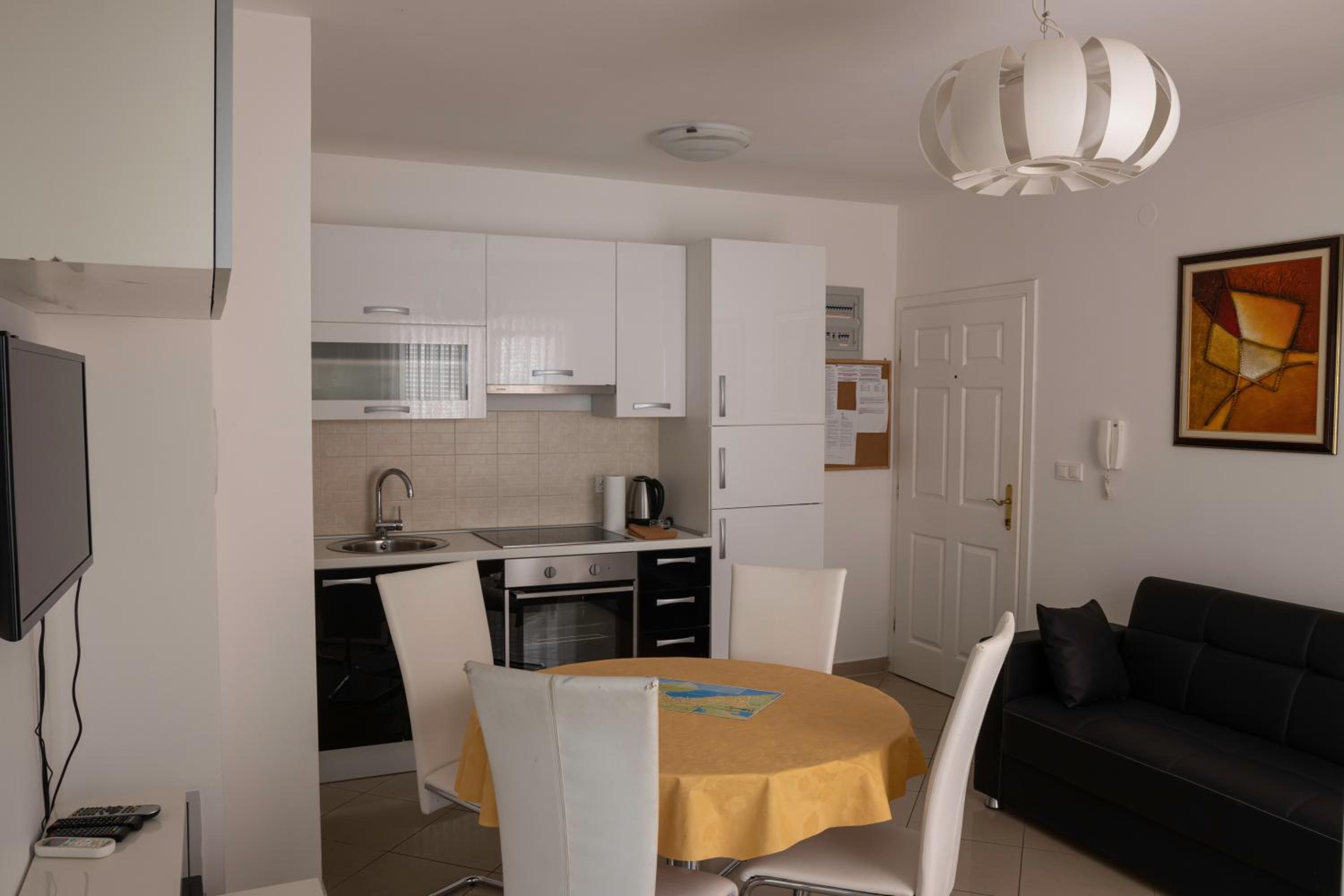 Apartment Novalja view 3