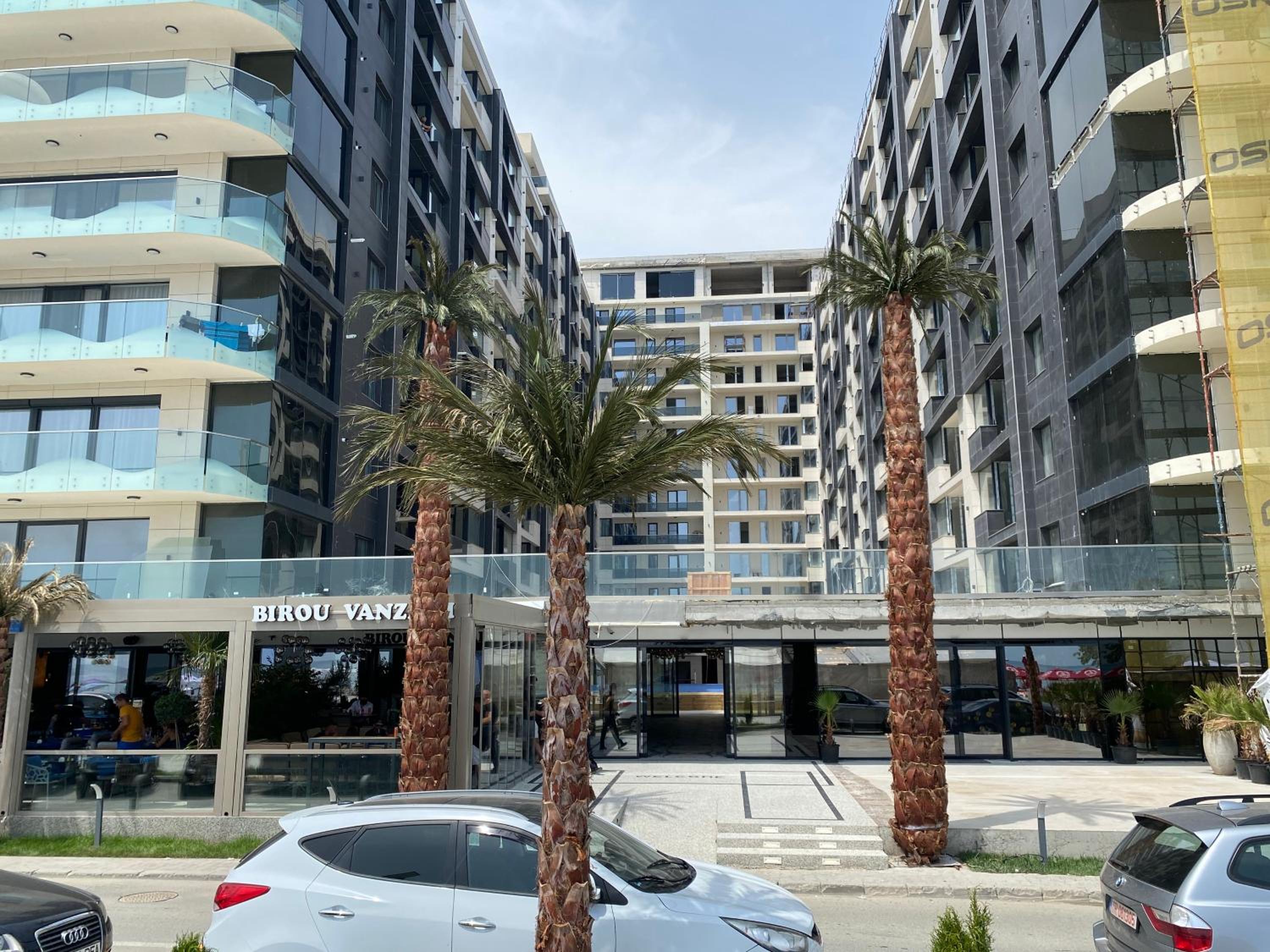 Richy by the Sea Apartment