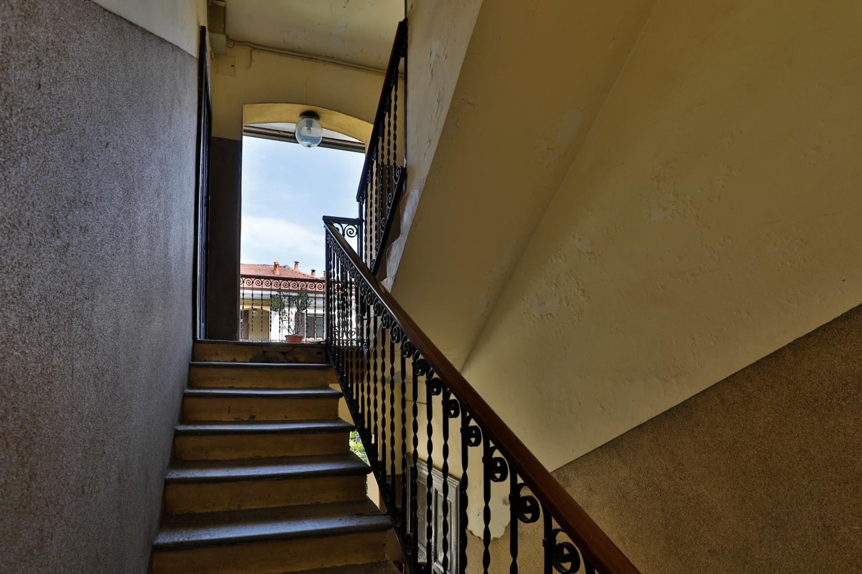 Fashion District - Top Floor Apartment