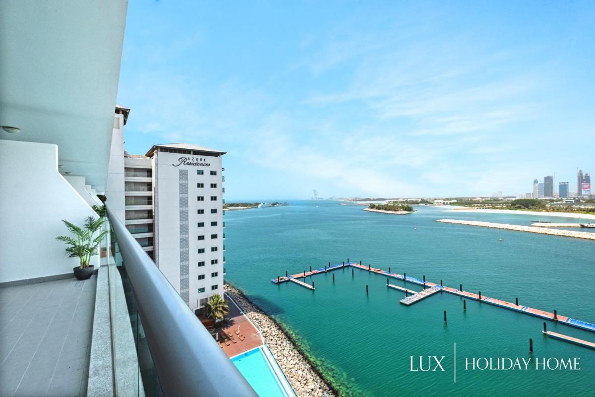 LUX Opulent Island Suite 6 Burj View