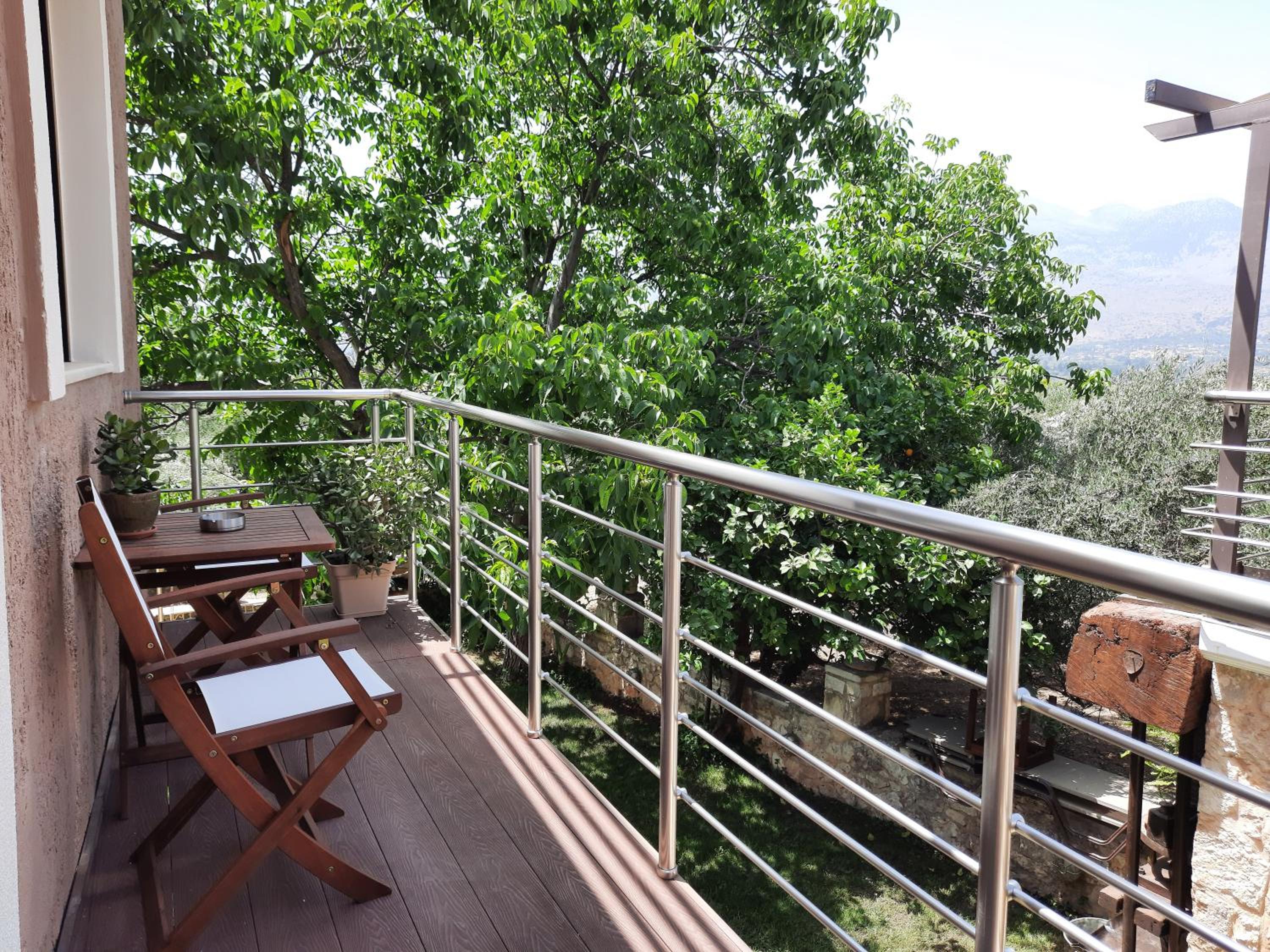 Stone Mansion en Káïna — balance & terrace