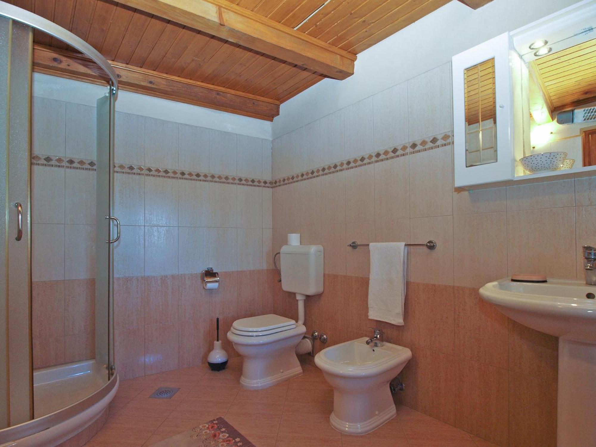 Photo 37