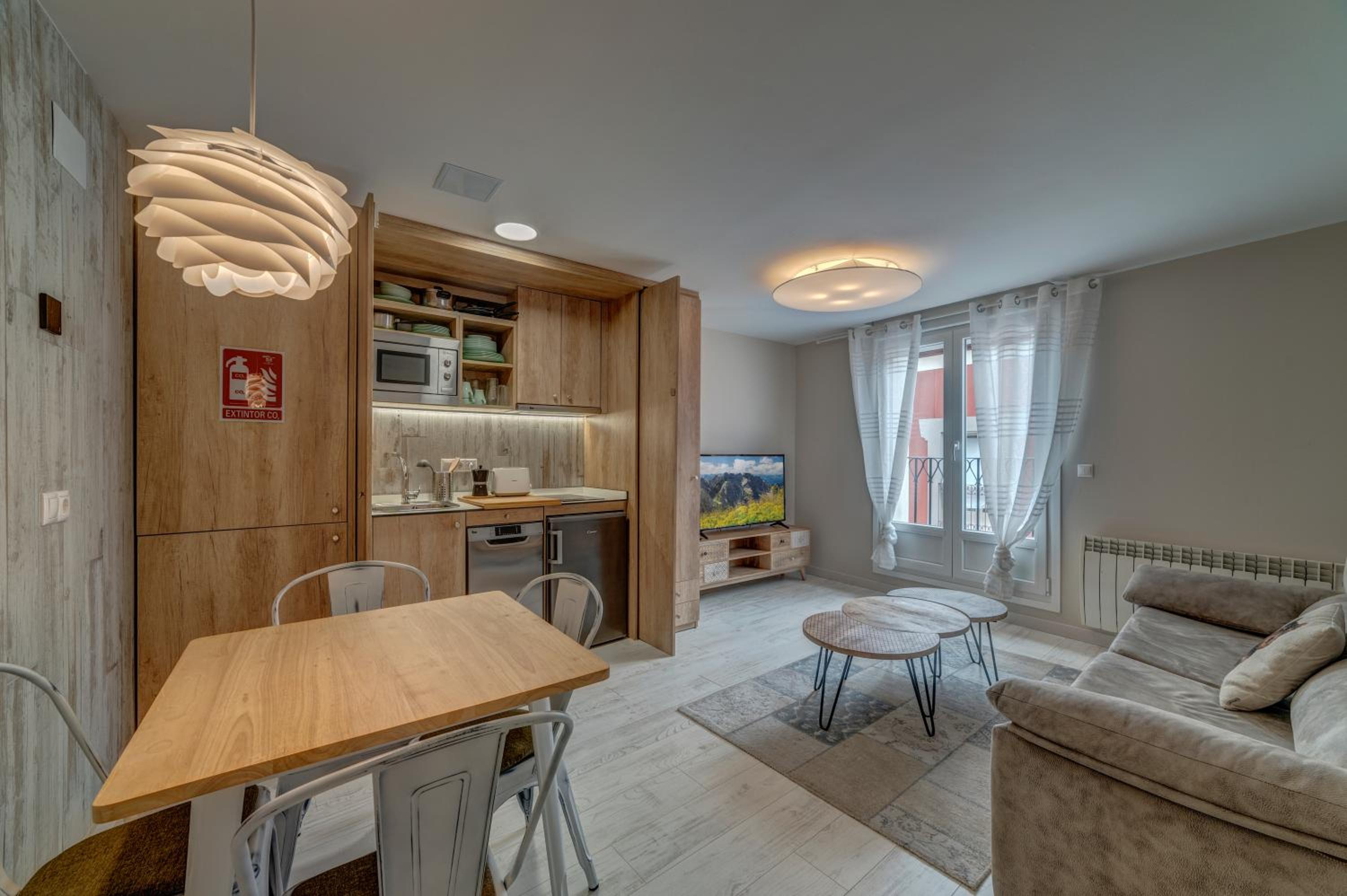 Burgos Vacations - Iraipe Burgos Centro Apartamentos - Property Image 2