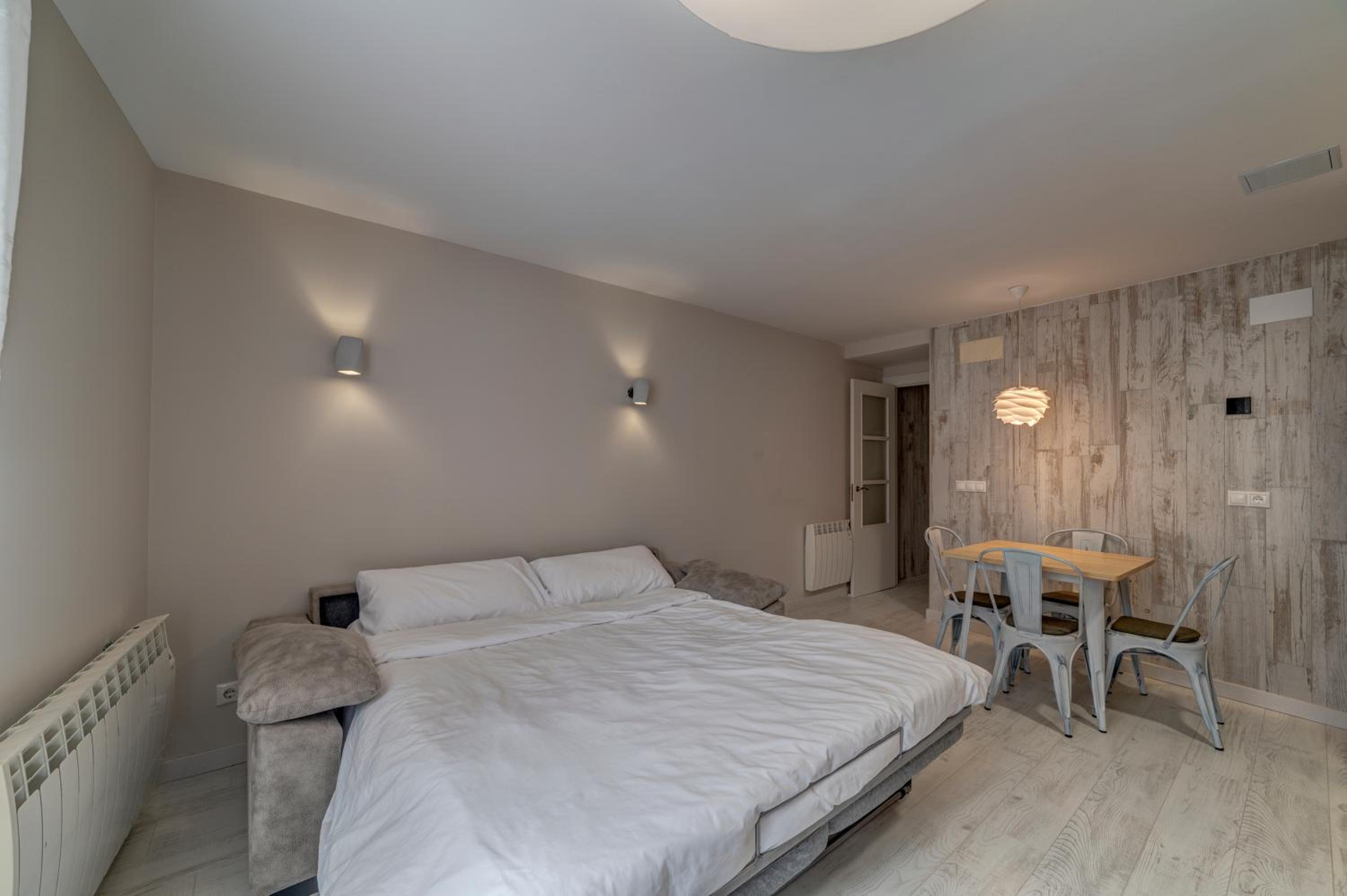 Burgos Vacations - Iraipe Burgos Centro Apartamentos - Property Image 4