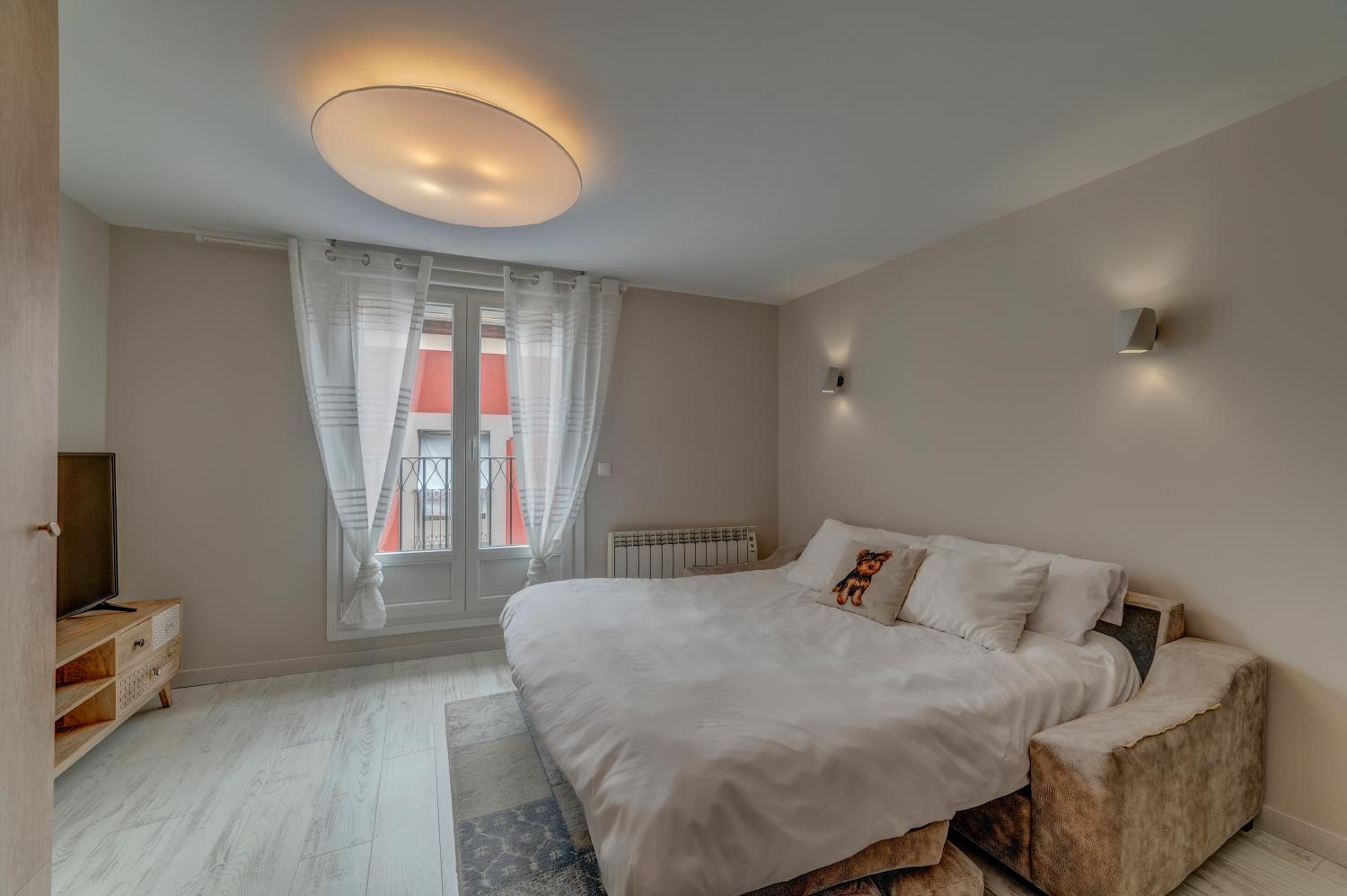 Burgos Vacations - Iraipe Burgos Centro Apartamentos - Property Image 3