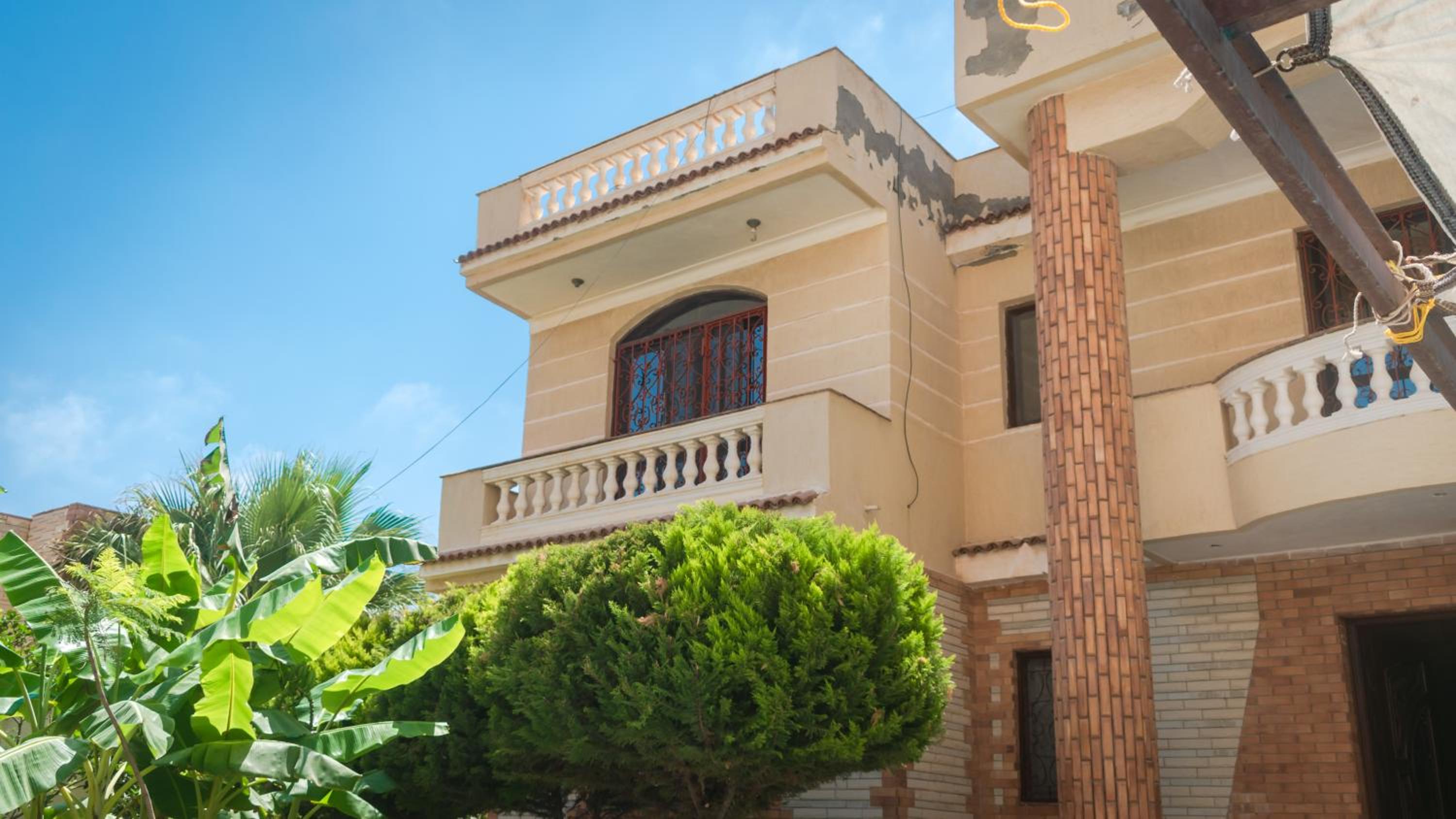 Yellow Family Villa - Private Pool - AC- 5 Min Walk to Beach - view 5