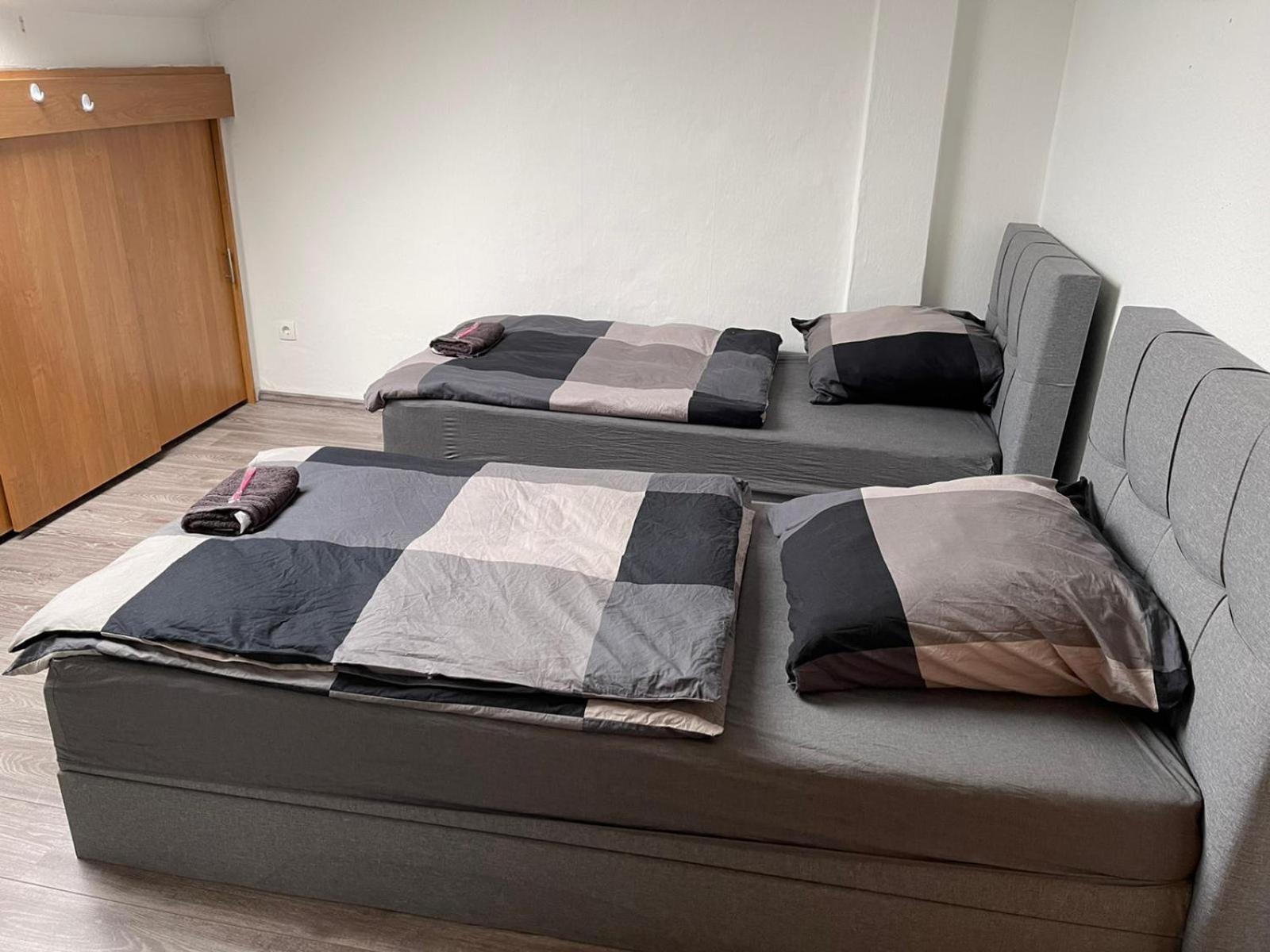 Apartment bis zu 6 Einzelbetten Stellplatz Wifi