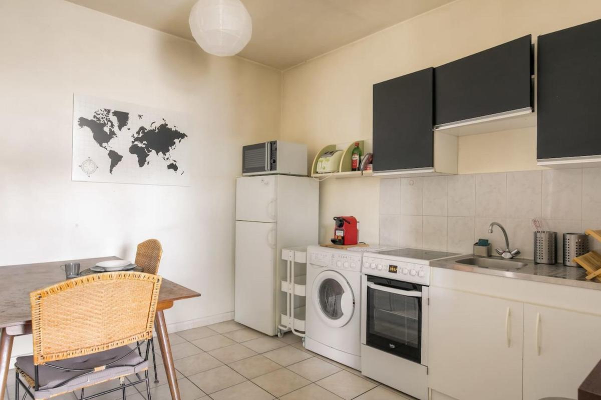 Nicely Decorated And Spacious Apt In Lyon view 2