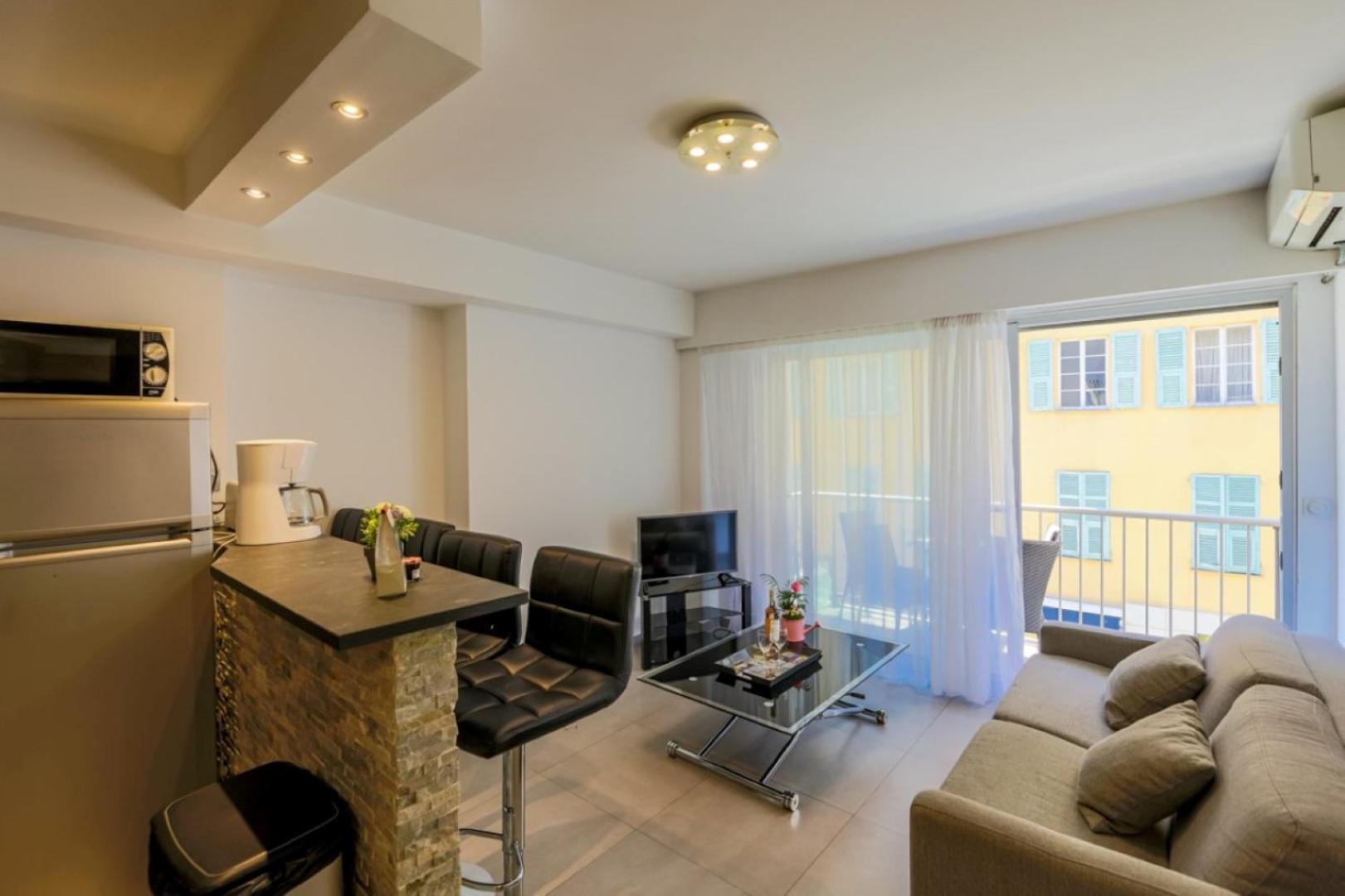 SUEDE AP4207 by Riviera Holiday Homes photo 2