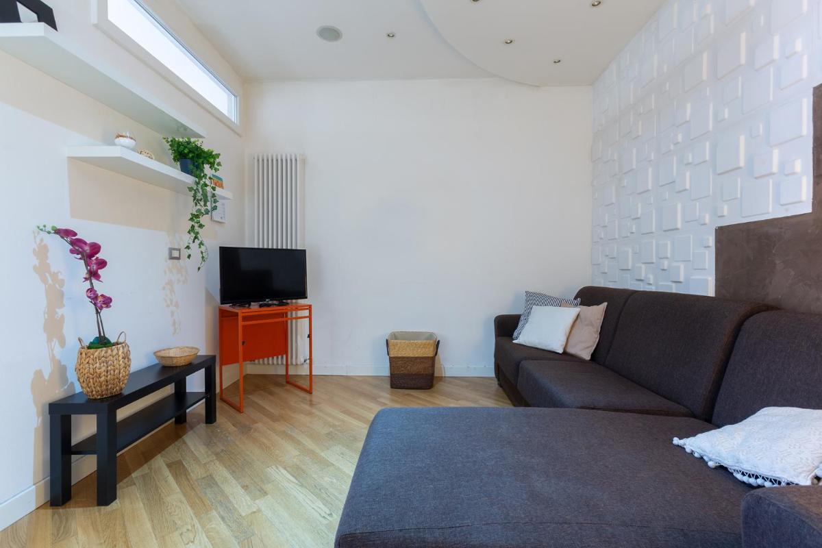 Bologna Modern Apartment Saragozza District photo 5