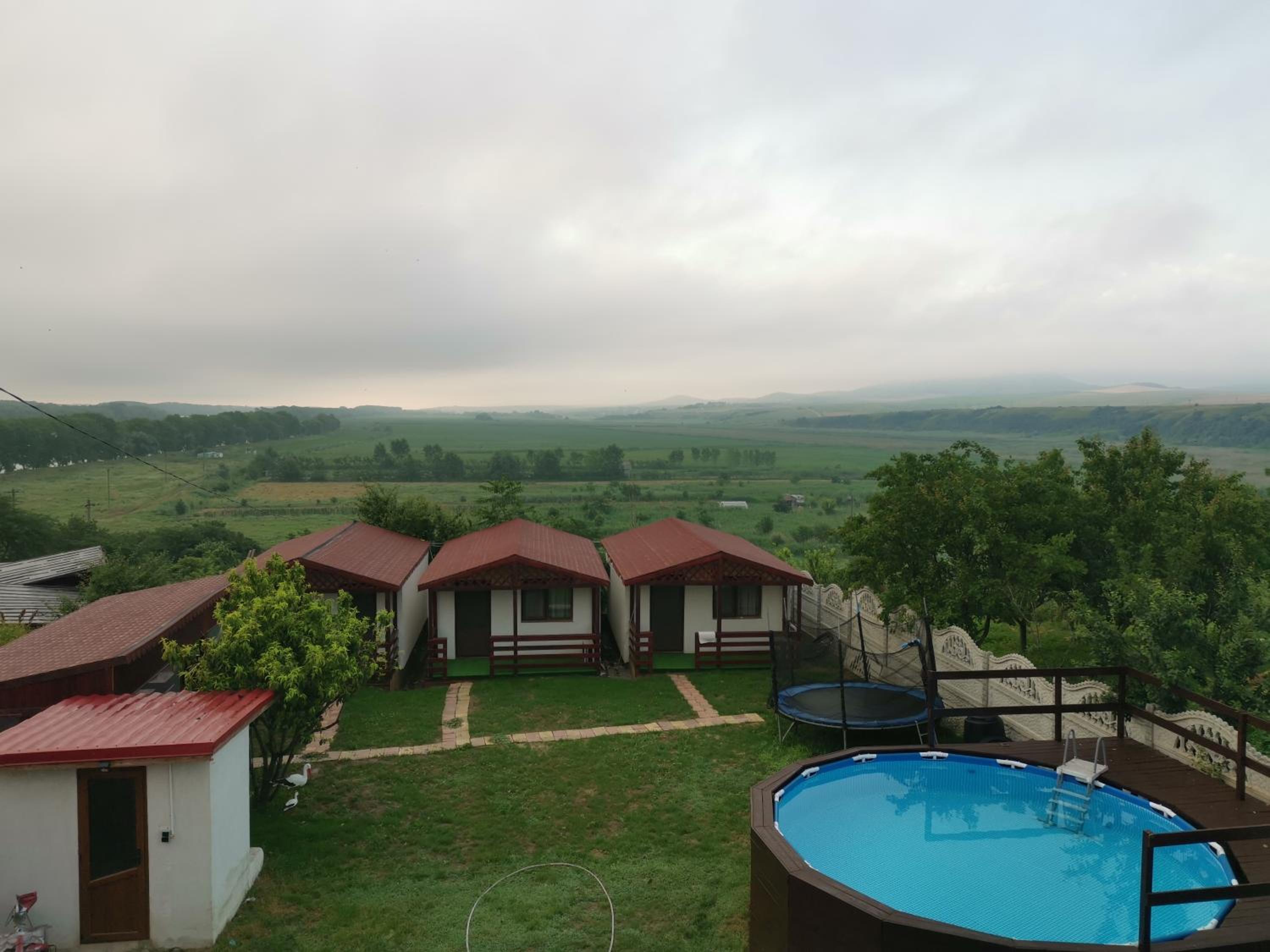 La 3 Casute view 3