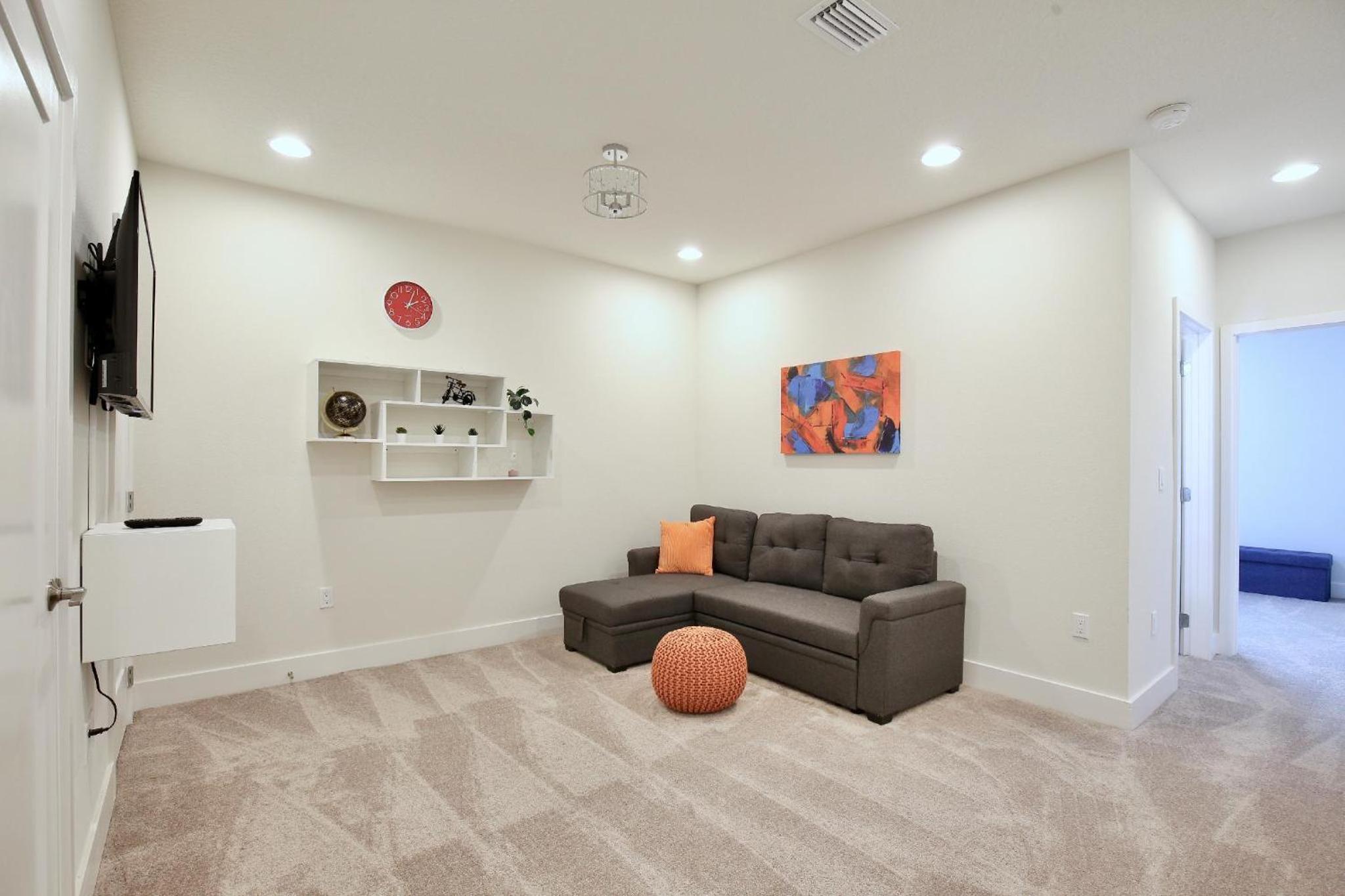 High luxury 3 bedroomloft townhouse in Hidden Forest, with private pool!