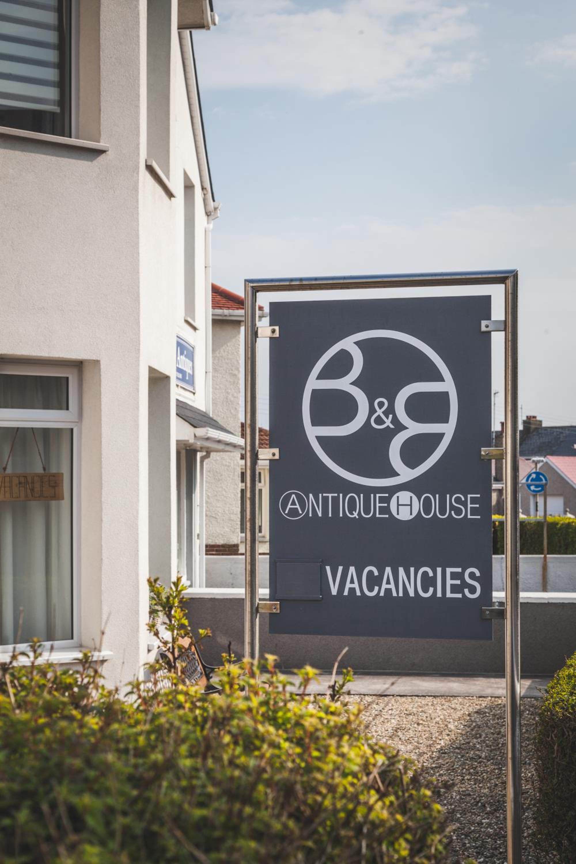 Antique House B&B