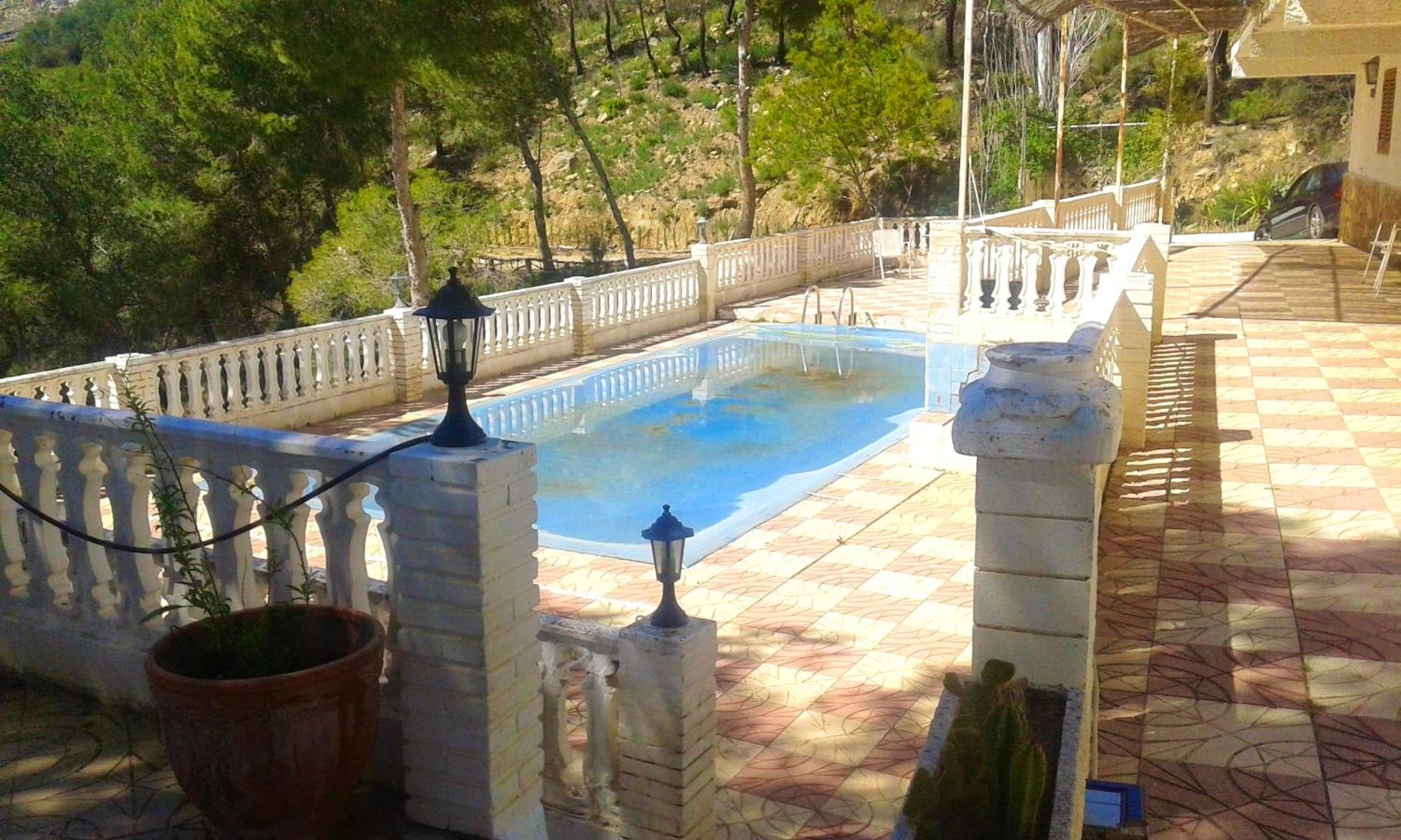 Picturesque Villa in Chulilla with Private Pool