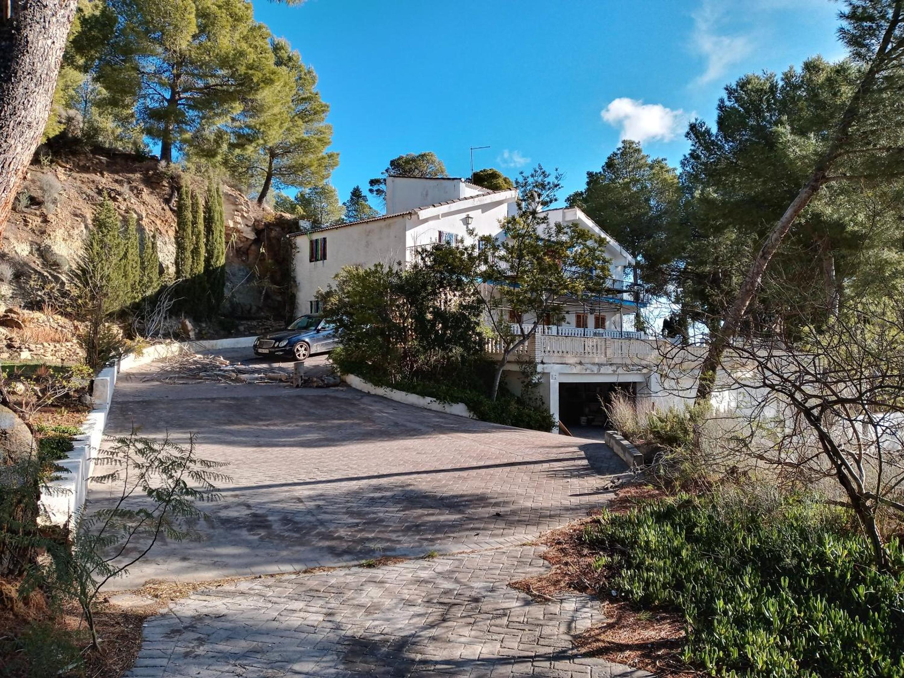 Picturesque Villa in Chulilla with Private Pool