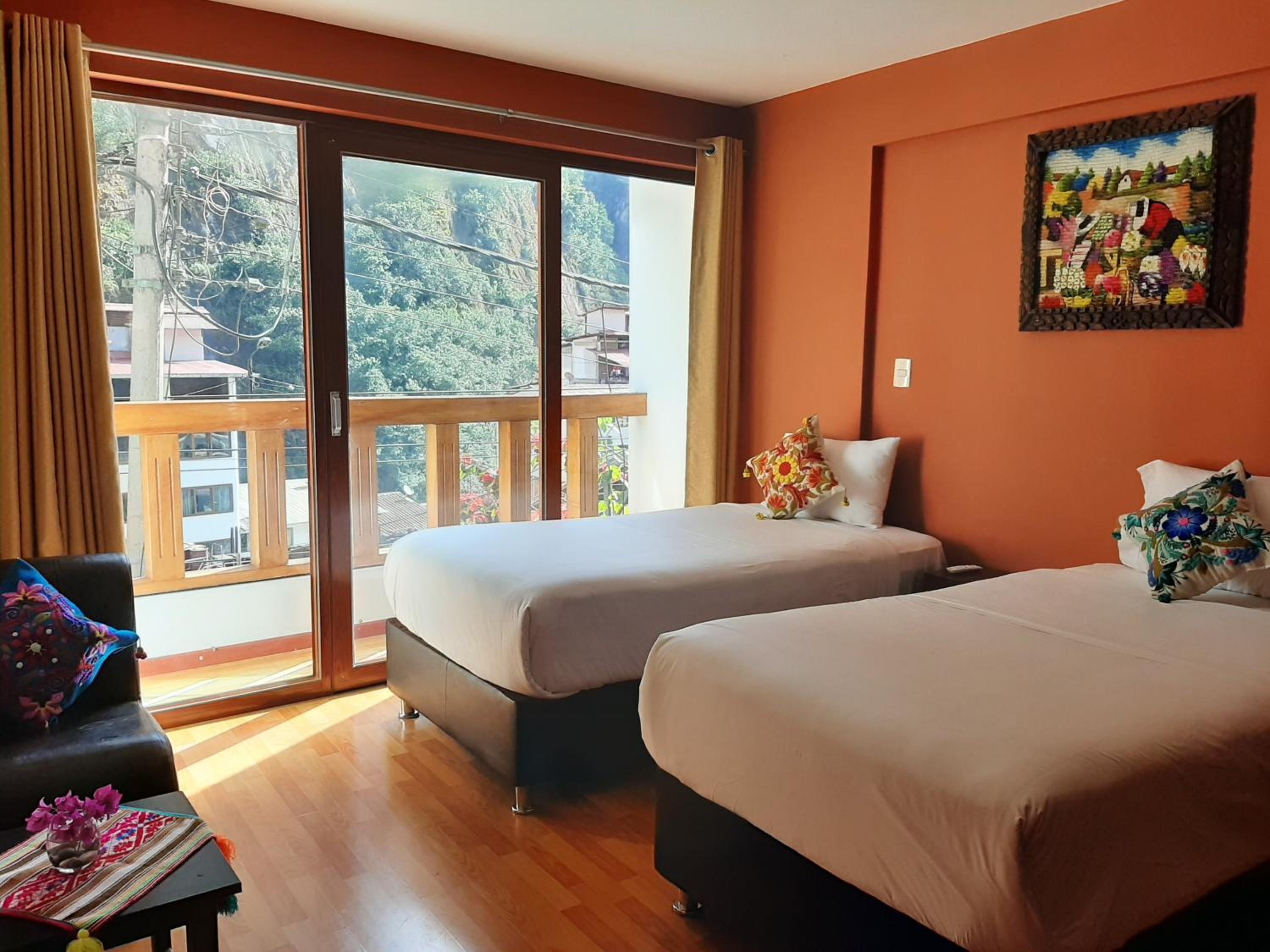 USGAR Machupicchu Boutique view 4