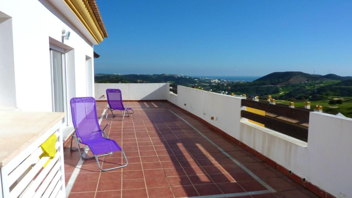 2 bedrooms appartement with sea view shared pool and furnished terrace at Cala de Mijas 3 km away from the beach