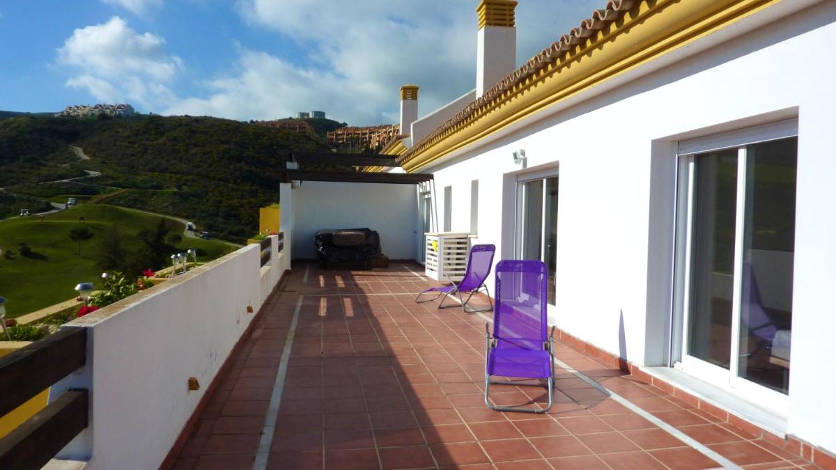2 bedrooms appartement with sea view shared pool and furnished terrace at Cala de Mijas 3 km away from the beach