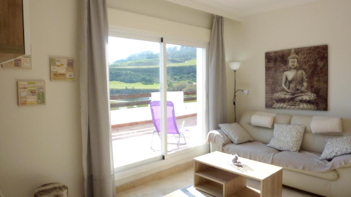 2 bedrooms appartement with sea view shared pool and furnished terrace at Cala de Mijas 3 km away from the beach