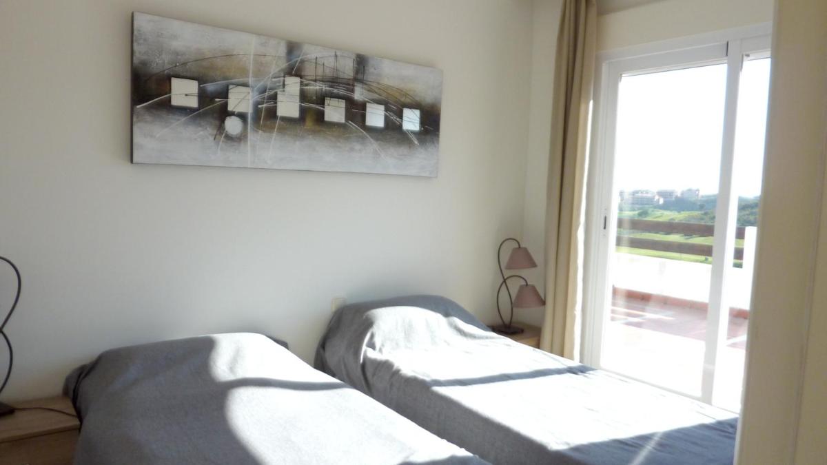 2 bedrooms appartement with sea view shared pool and furnished terrace at Cala de Mijas 3 km away from the beach