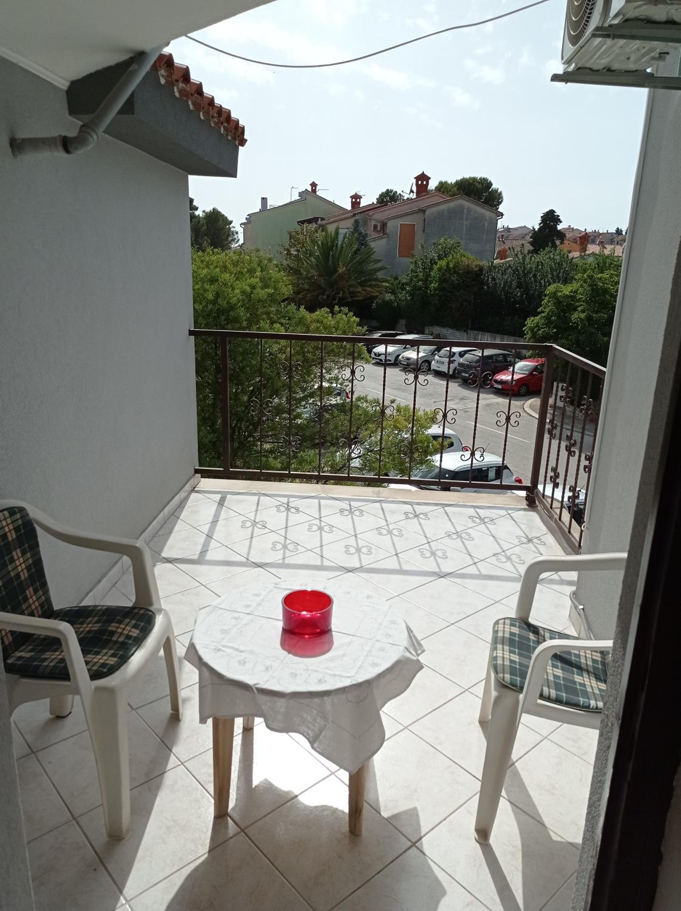 "Sunny" - Studio Apartment view 4